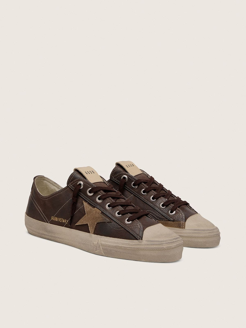 Golden Goose Men's V-Star in brown nubuck with tobacco-colored suede star outlook