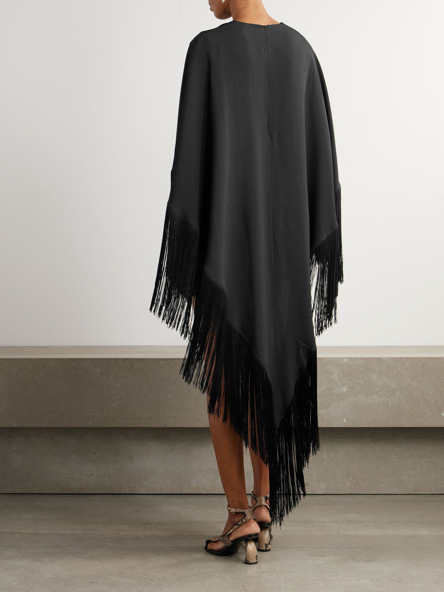 1974 belted fringed crepe kaftan Black - 3