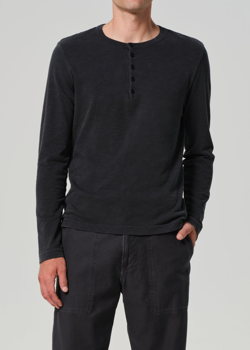 Citizens of Humanity Classic Henley
In Washed Black outlook