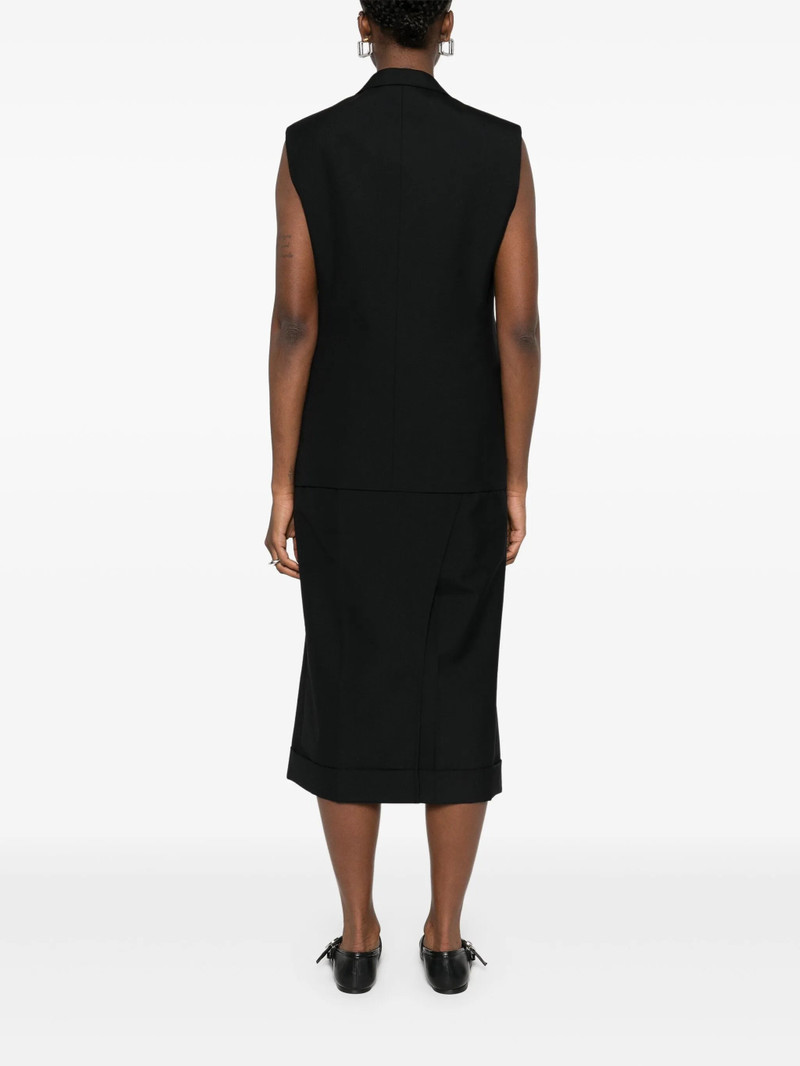Sleeveless Coat 4
