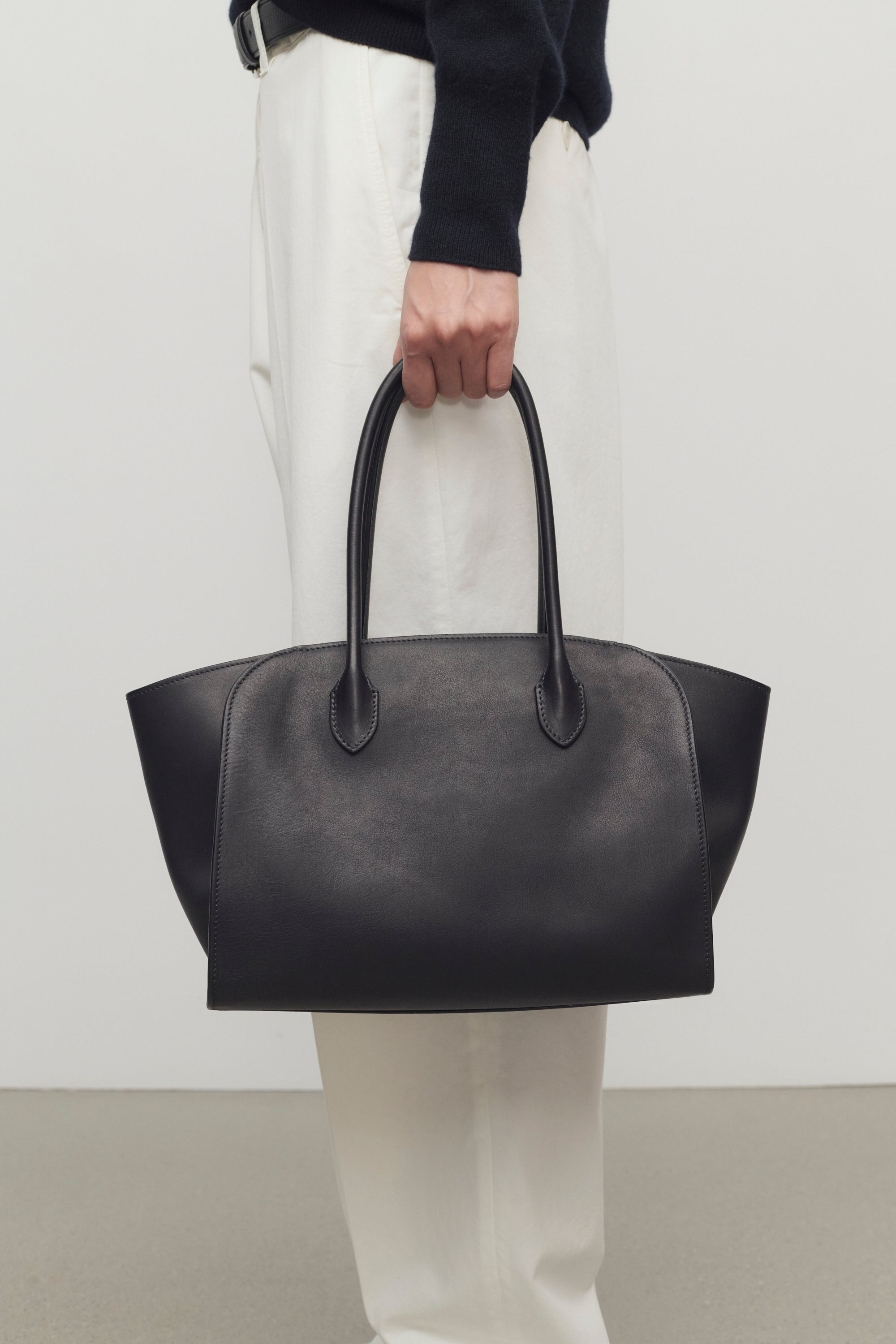 Marlo 12 Bag in Leather - 5