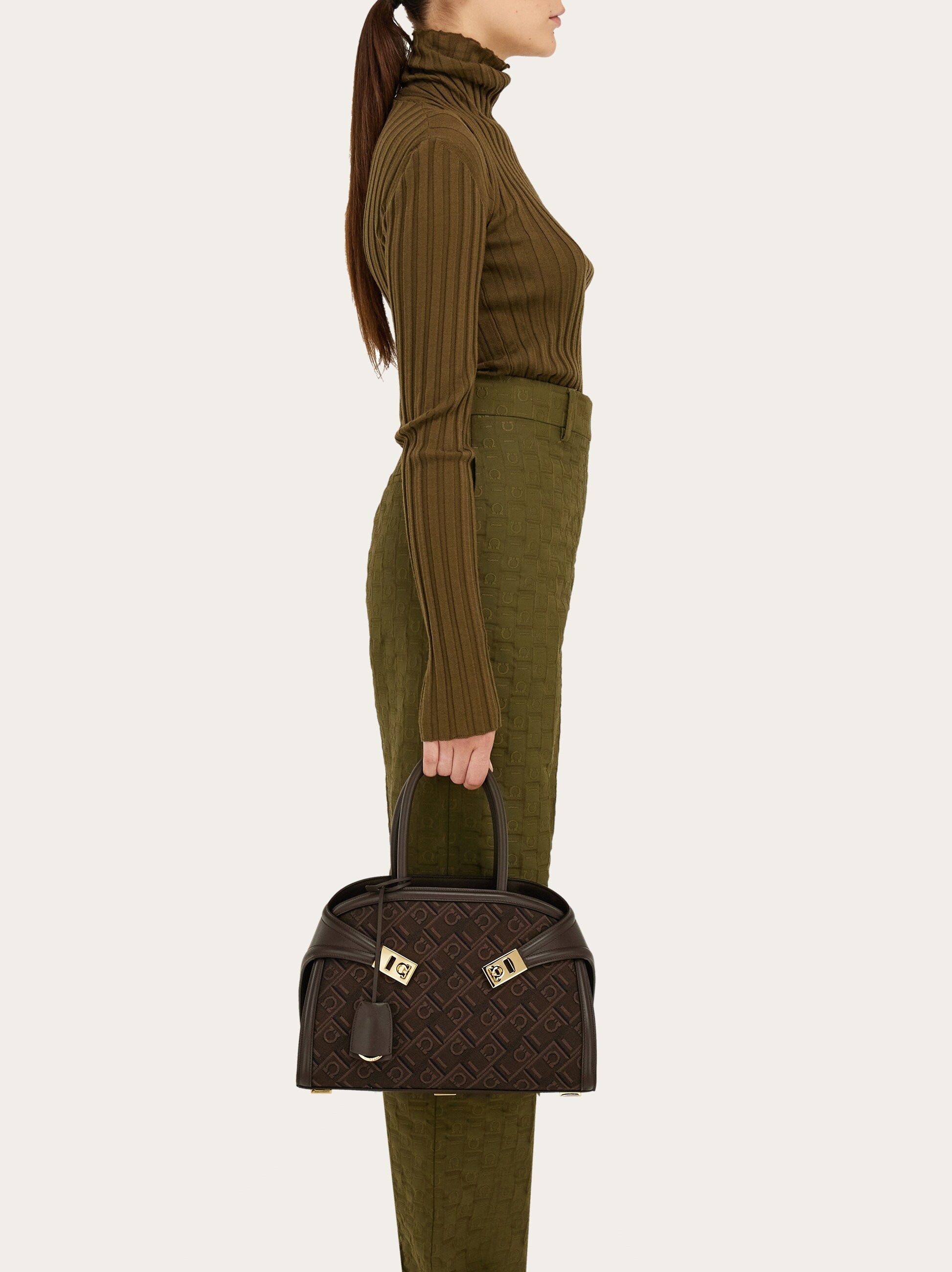 Hug jacquard handbag (S) - 2