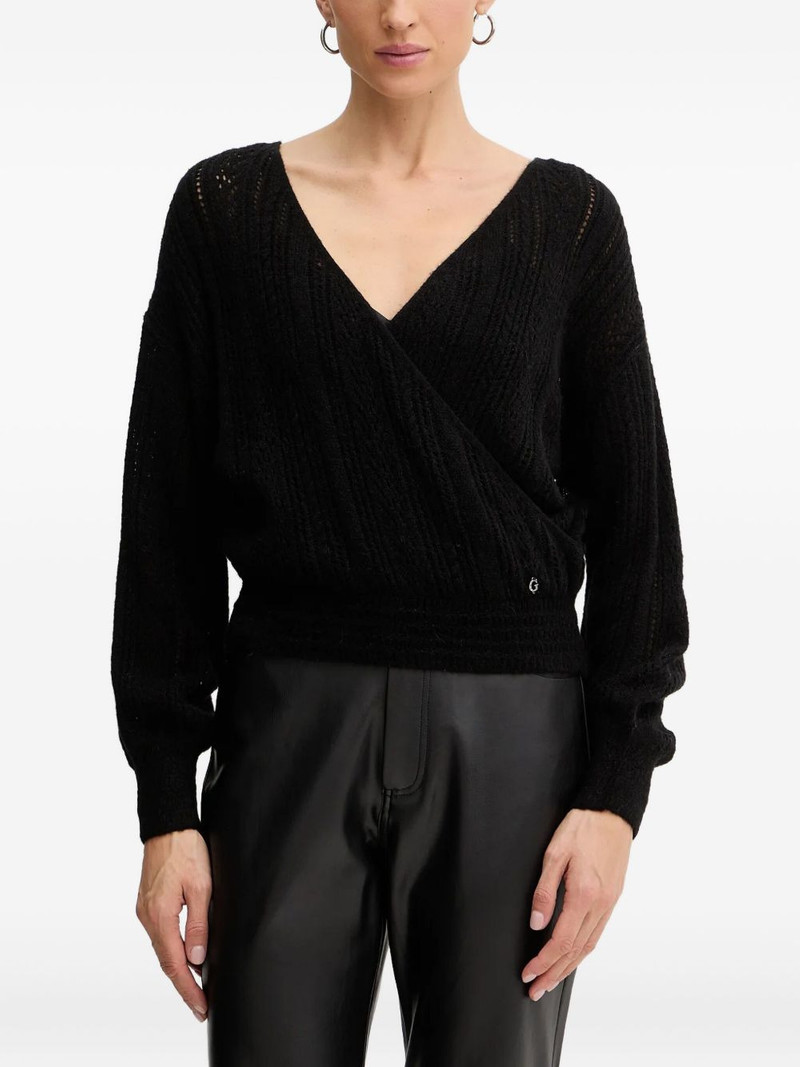 V-neck sweater 1