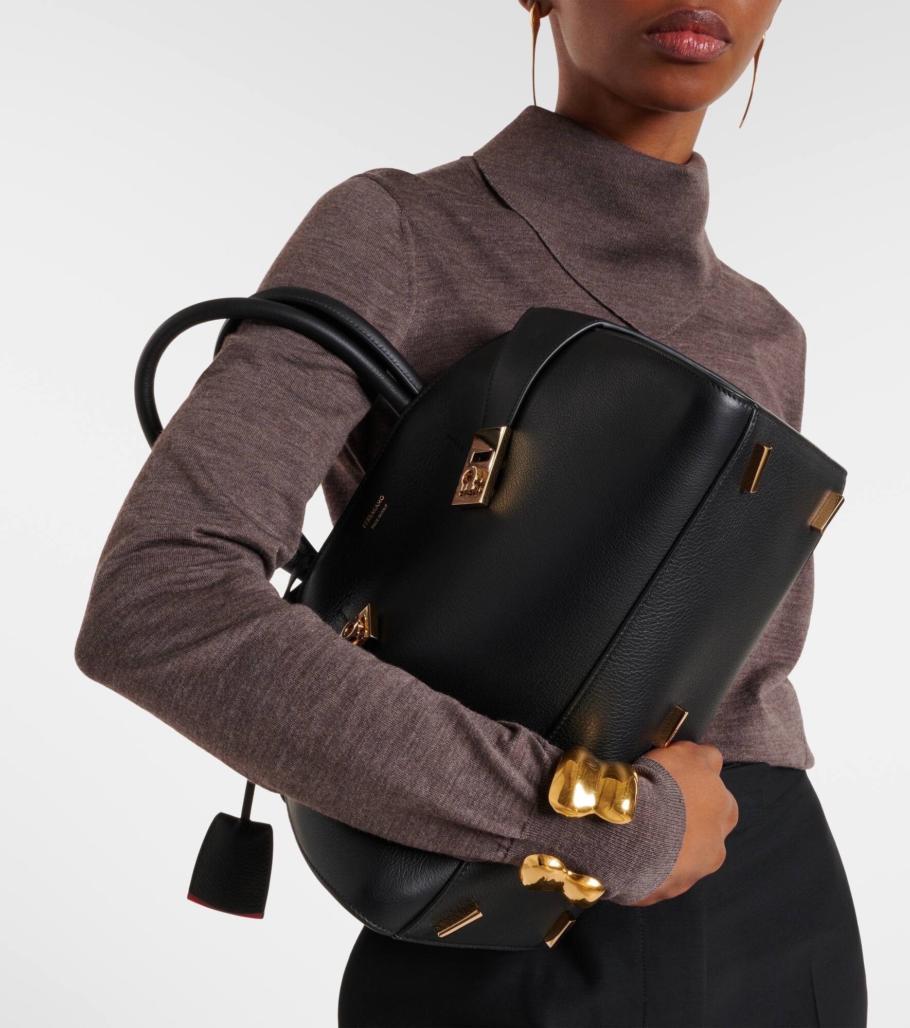Hug leather tote bag - 7