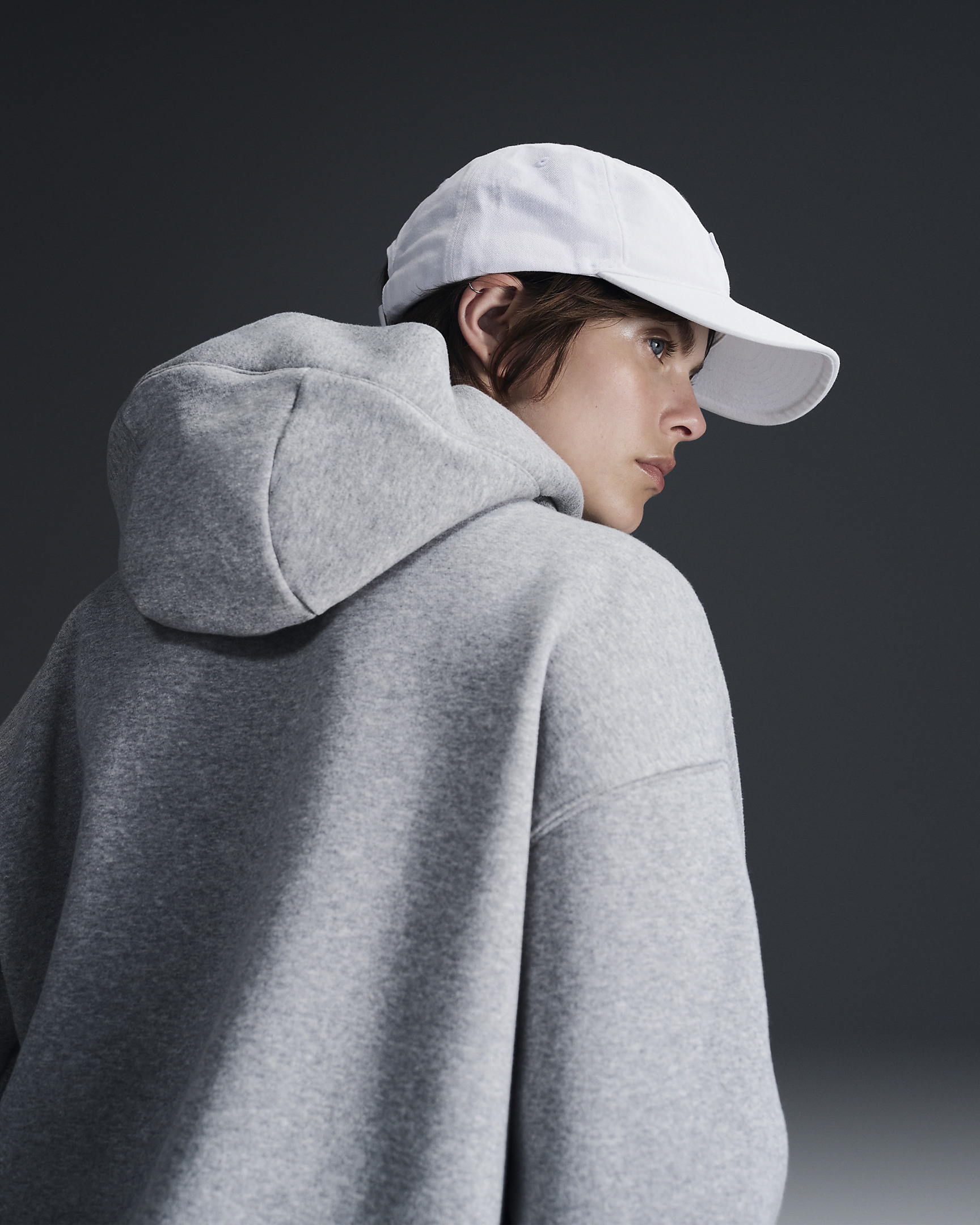 Nike Sportswear Phoenix Fleece Women's Oversized Full-Zip Hoodie - 3