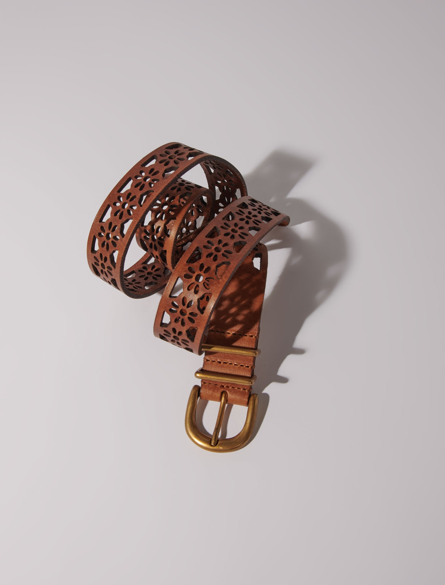 Leather belt with flower detail - 4