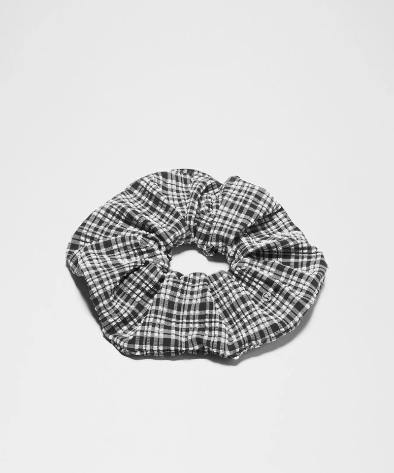 Uplifting Oversized Scrunchie 1