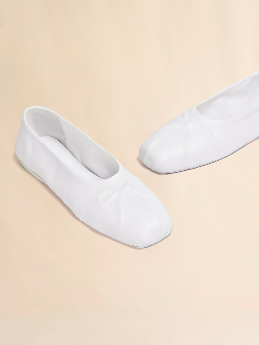 WHITE NAPPA LEATHER SEAMLESS LITTLE BOW BALLET FLAT - 5