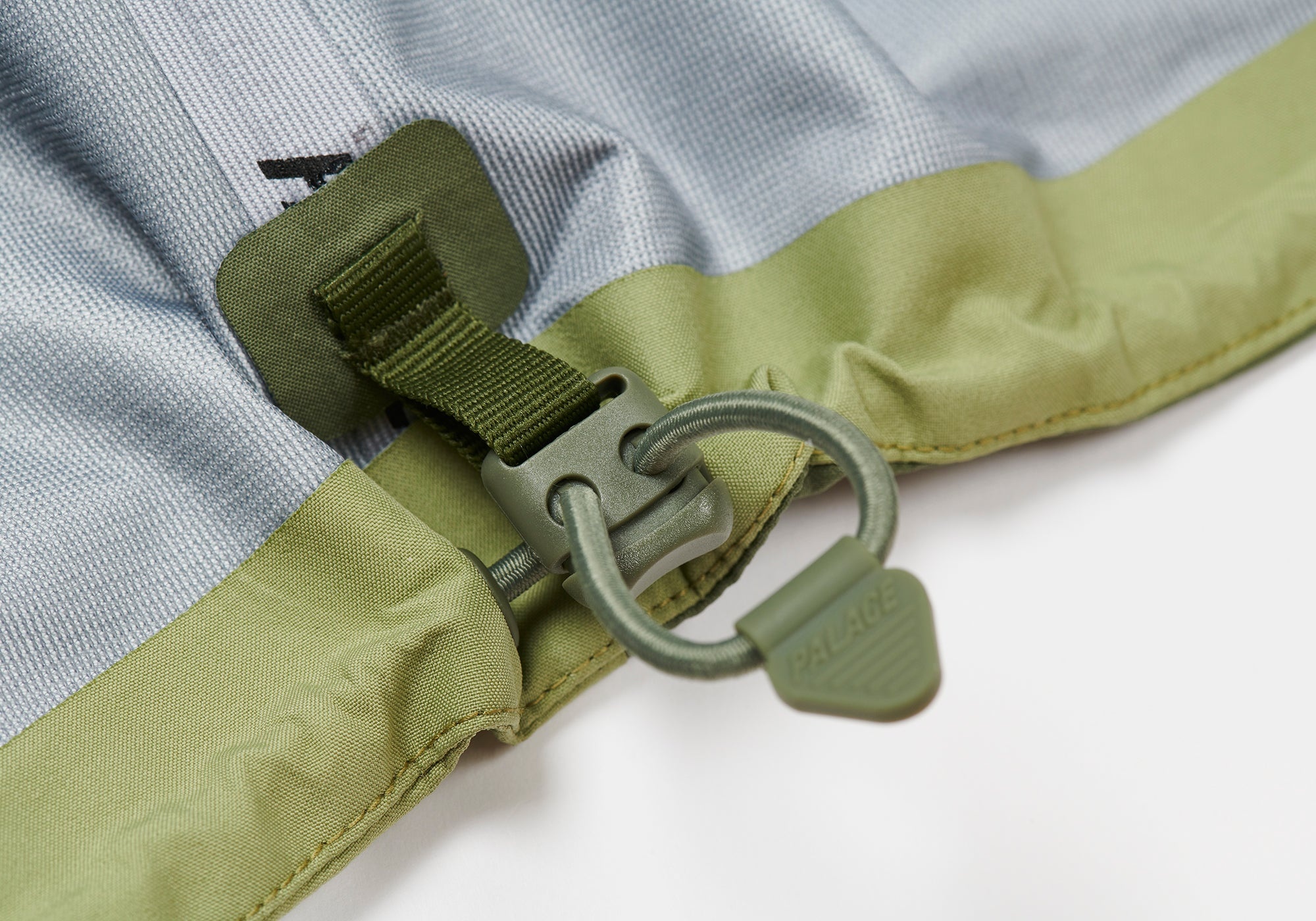 PALACE ENGINEERED GARMENTS GORE-TEX FIELD PARKA OLIVE - 17