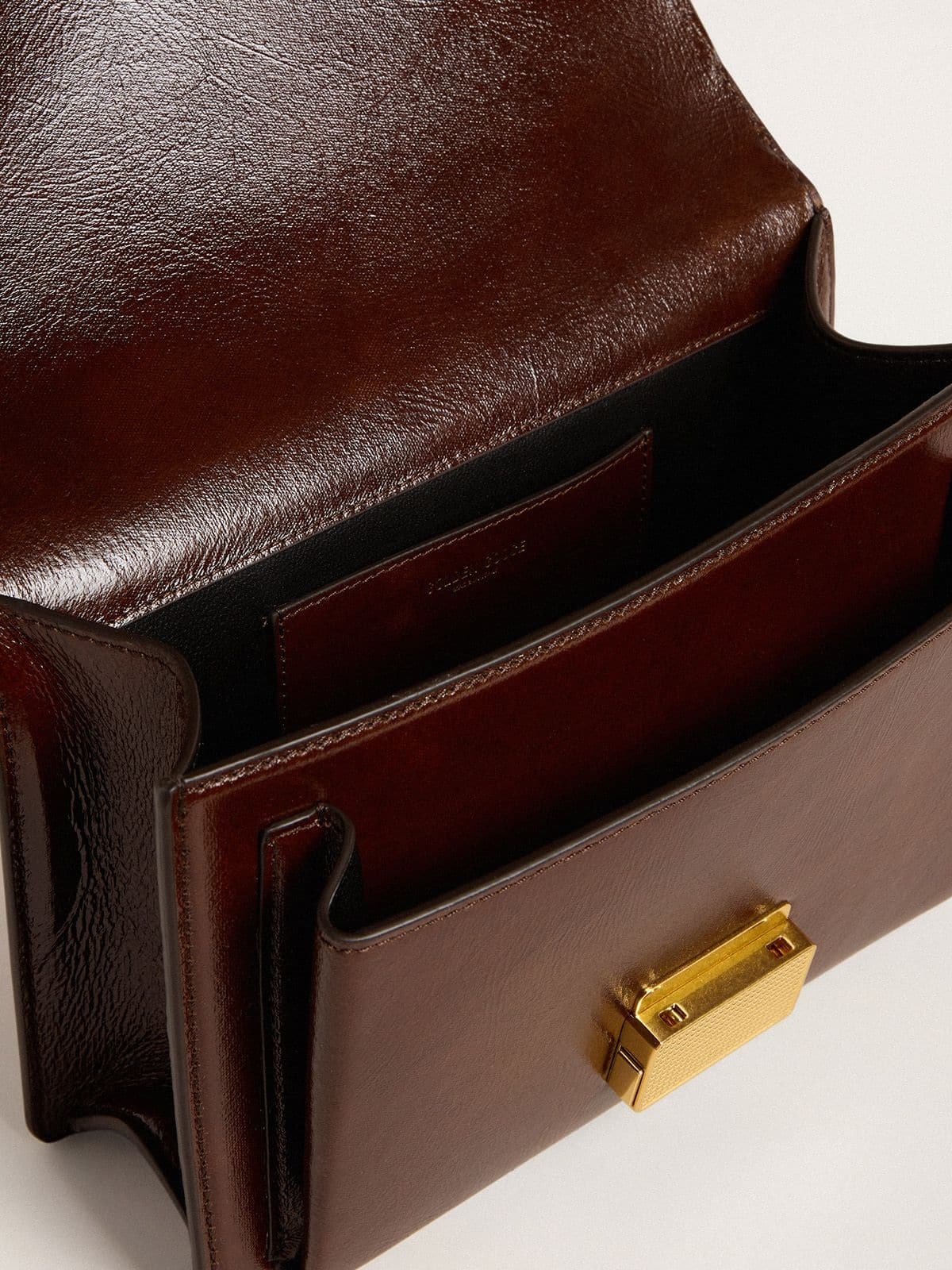 Venezia Bag in dark brown laminated leather with gold details - 5