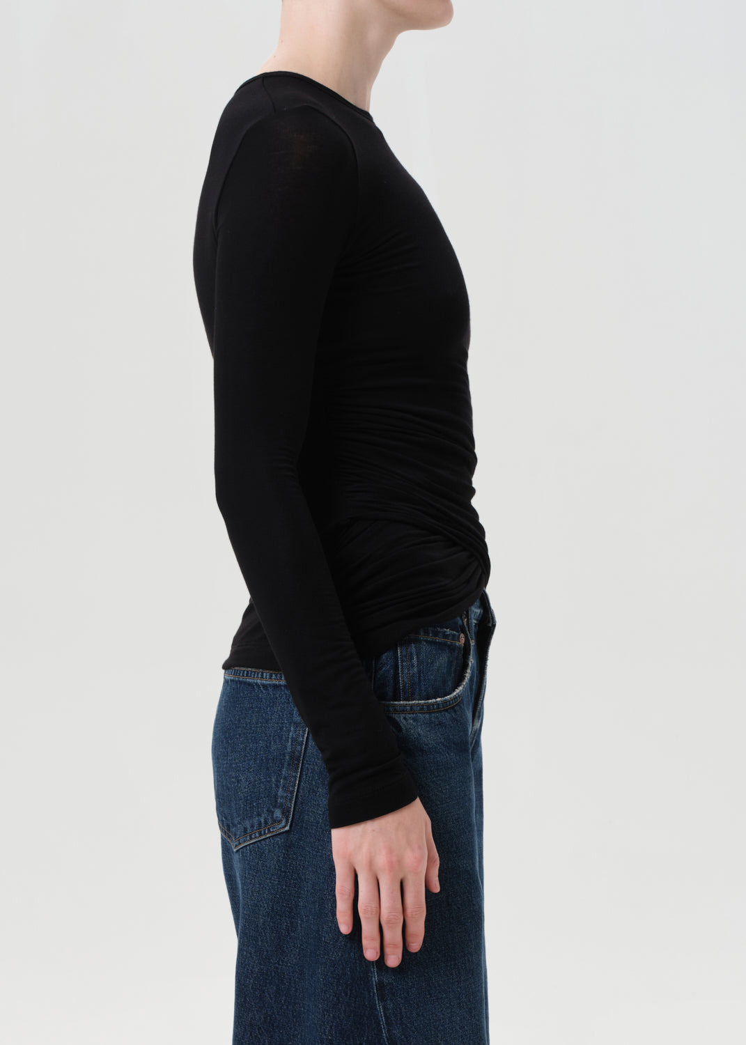 EVE TWIST TEE IN BLACK - 3