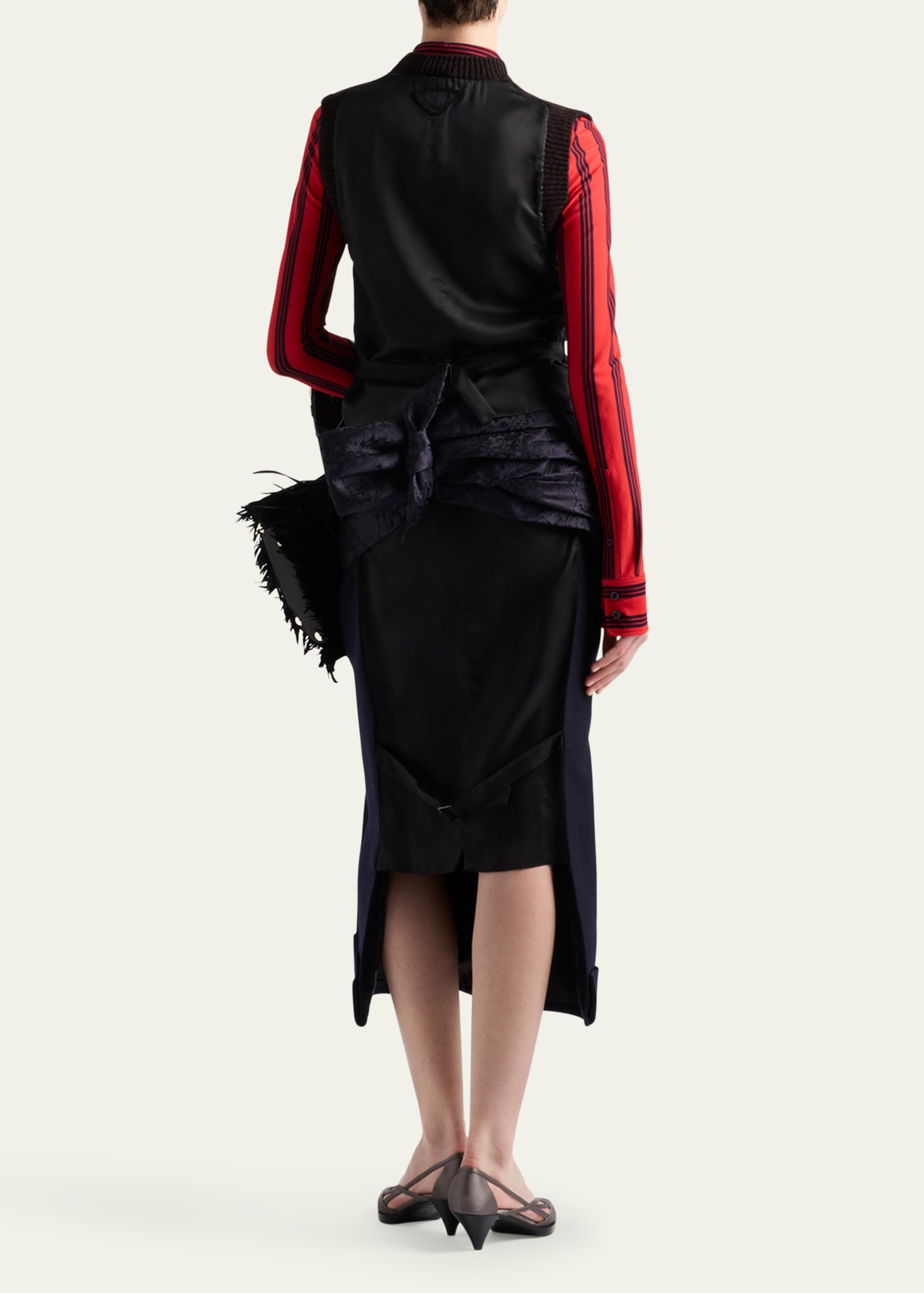 Sleeveless Wool Vest with Contrast Back - 3