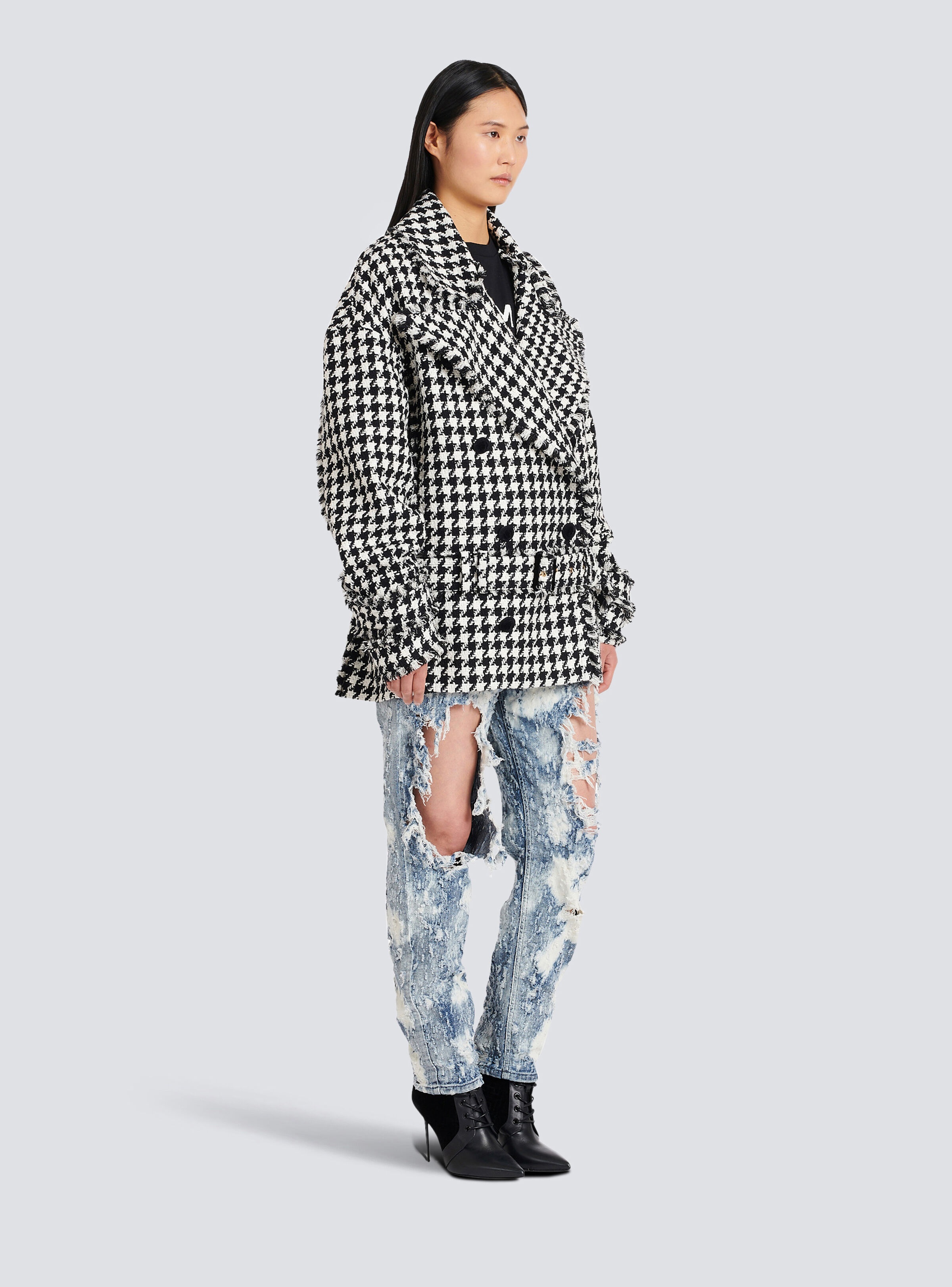 Wool and tweed pea coat with double-buttoned fastening - 5