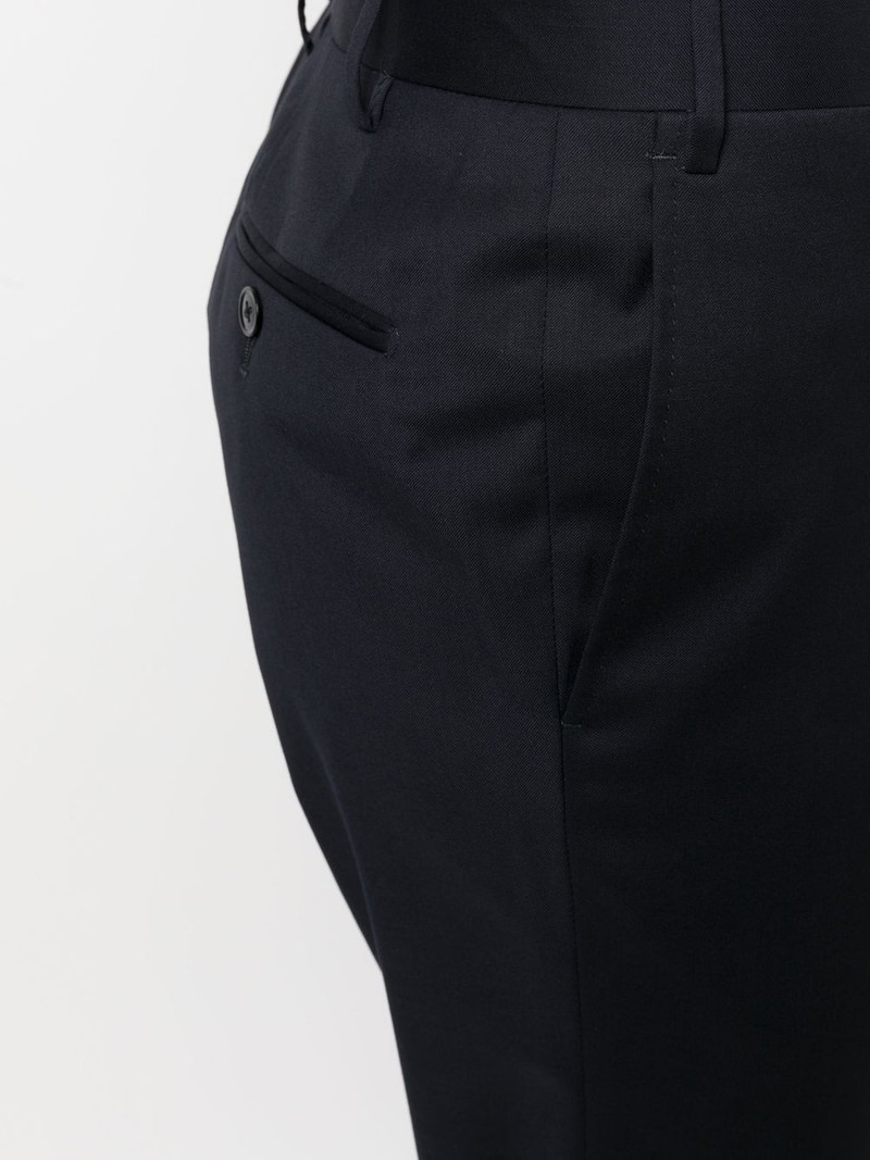 single-breasted three-piece suit 7