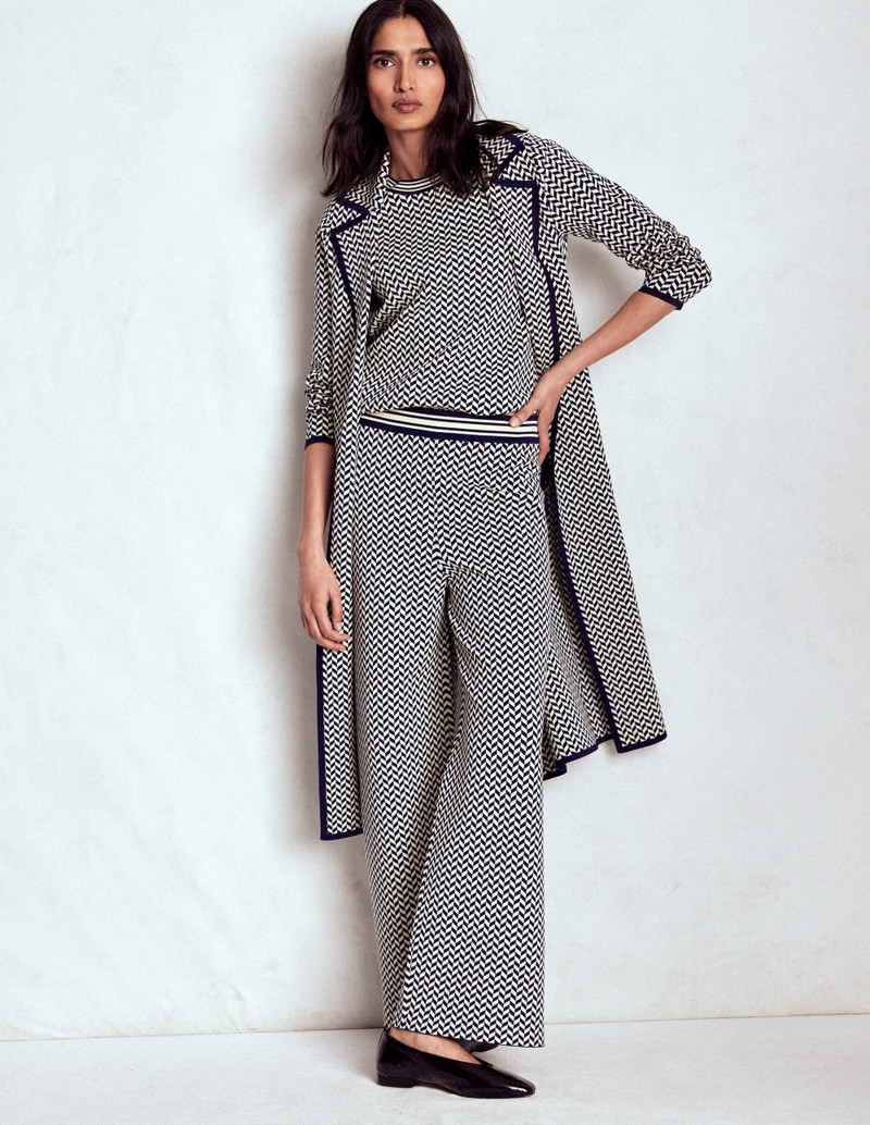 Jacquard Coatigan-Navy/ Ivory Dogtooth 6