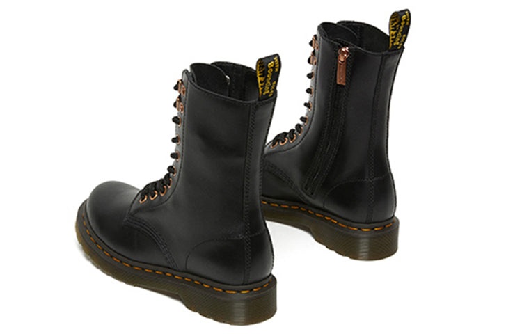 Martens (WMNS) Martens 1490 Hdw Wanama Martin Boots Black
