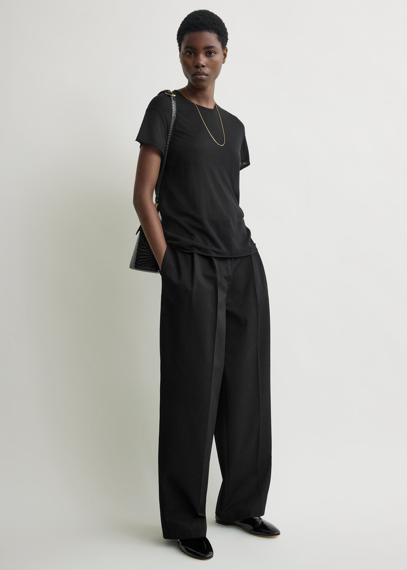 TOTEME Relaxed chino trousers black outlook