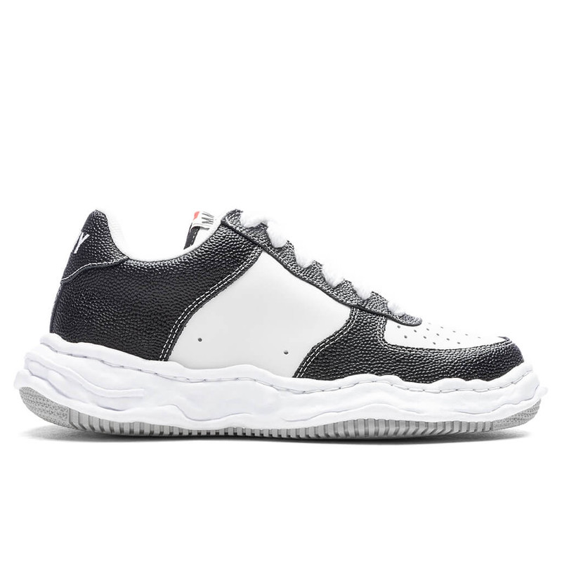 WAYNE OG SOLE LOW-TOP PEBBLES LEATHER SNEAKERS 1