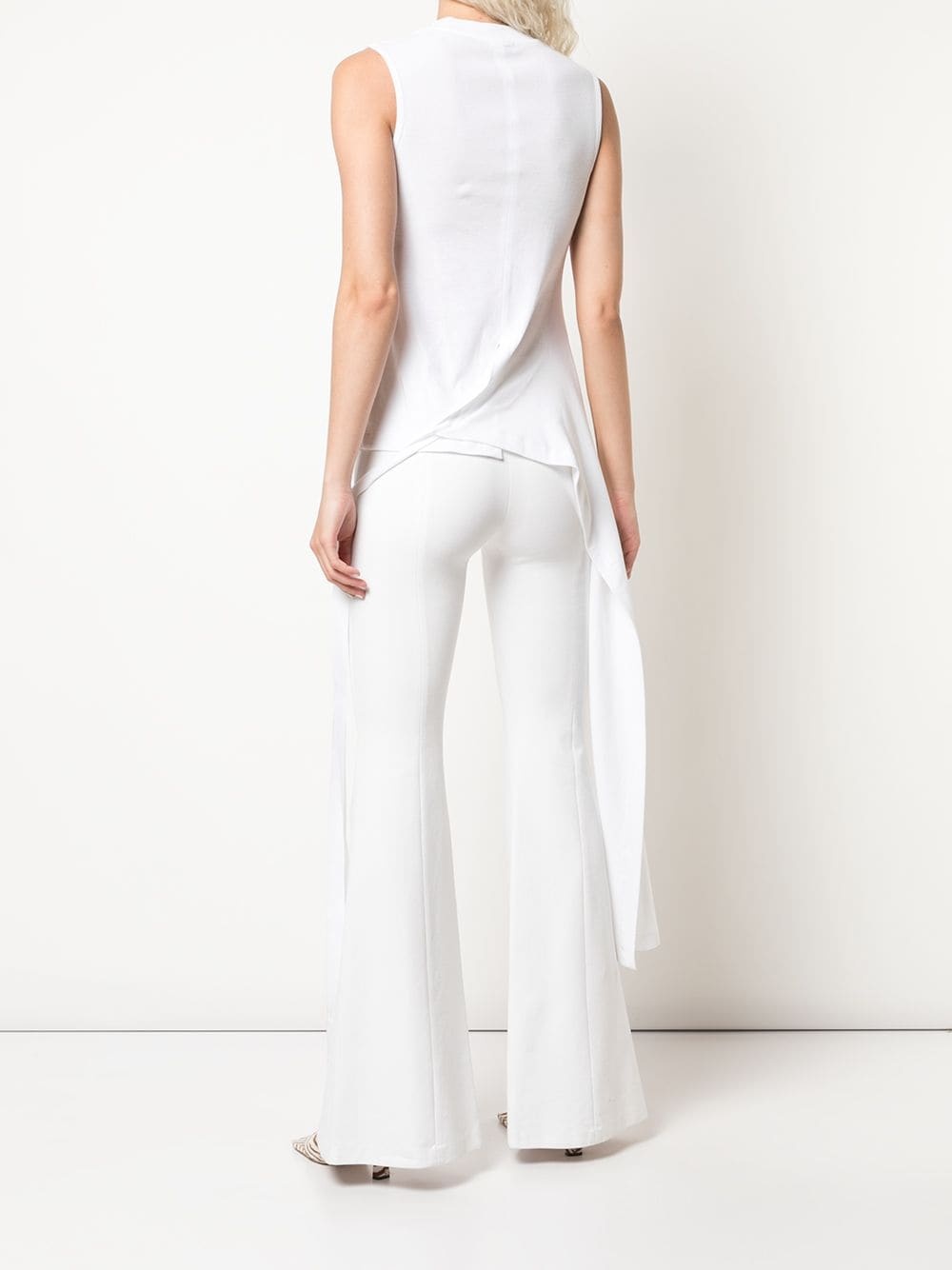 sleeveless knot-detail T-shirt - 4