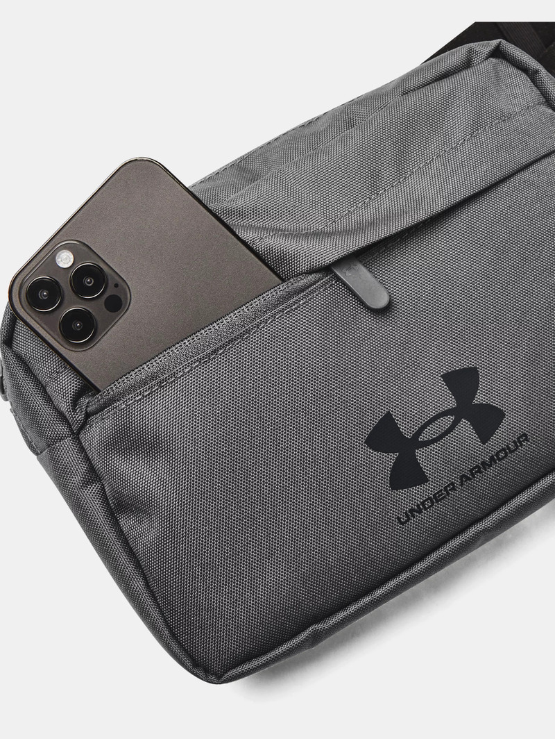 UA Loudon Lite Waist Bag Crossbody 3
