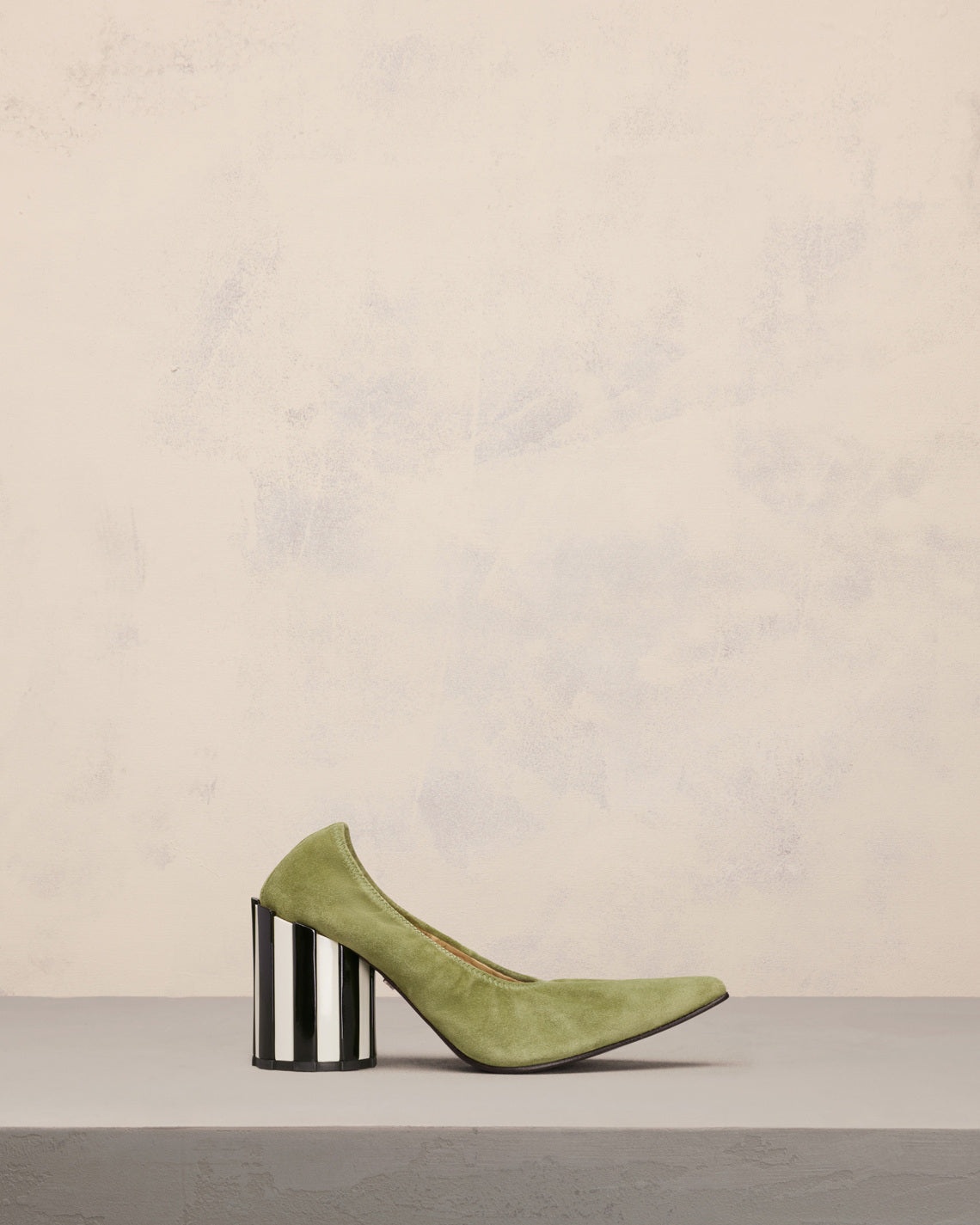 POINTED TOE PLEATED PUMPS - 1