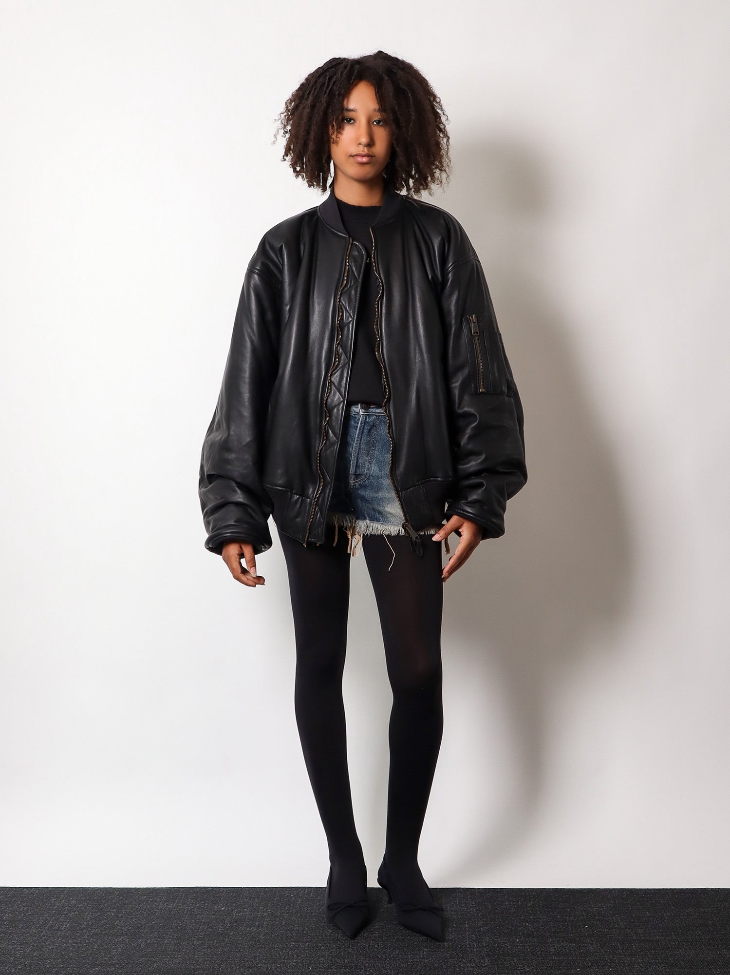 BALENCIAGA ブラックベルベットジャケット 36 BALENCIAGA ブラックベルベットジャケット 36