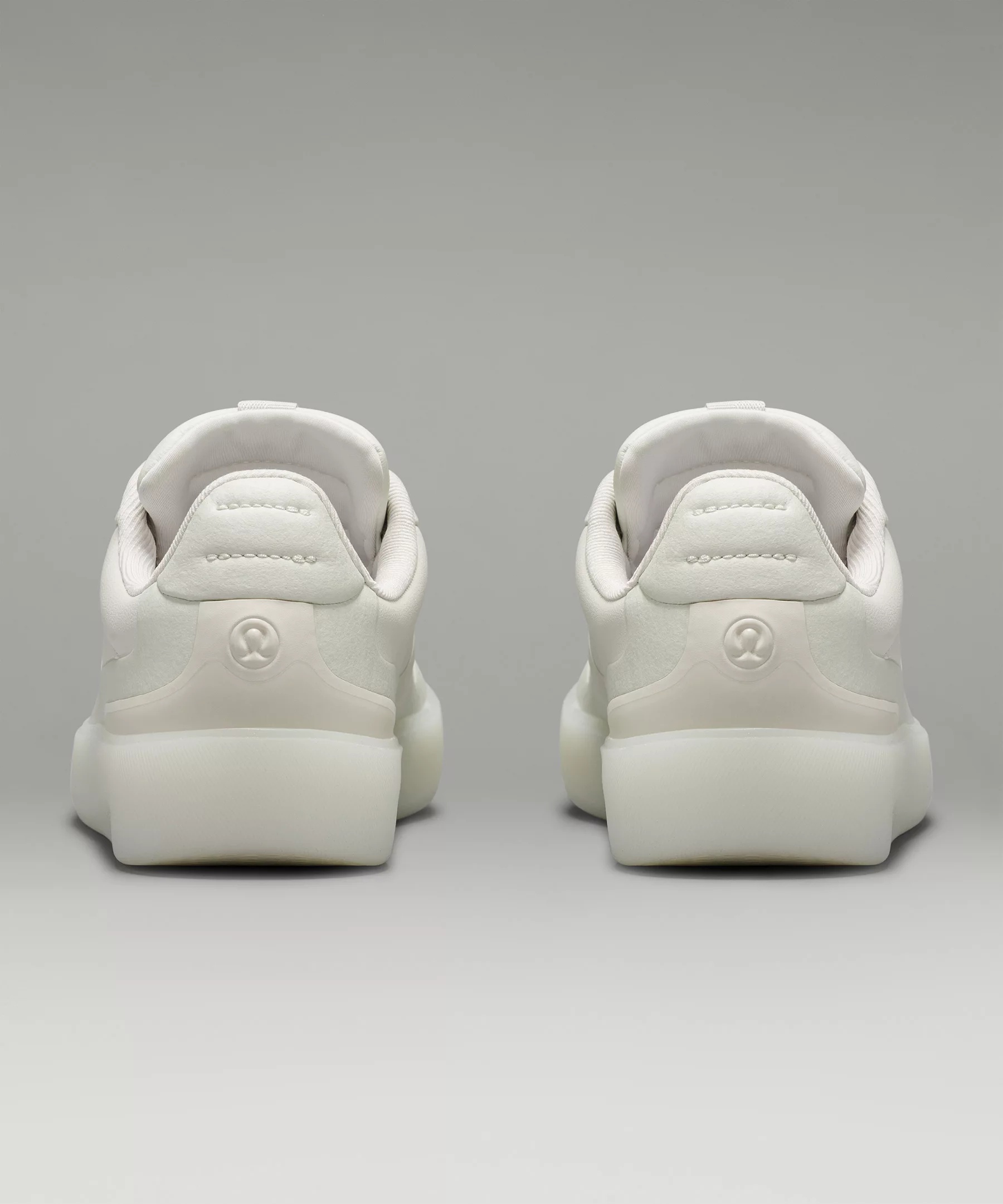 cityverse Women's Sneaker - 6