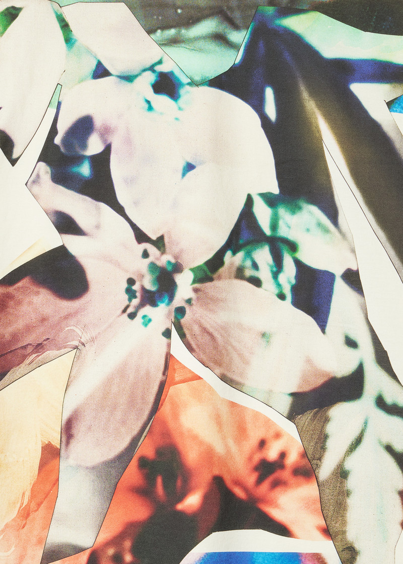 Paul Smith Cream 'Photo Floral' T-Shirt outlook