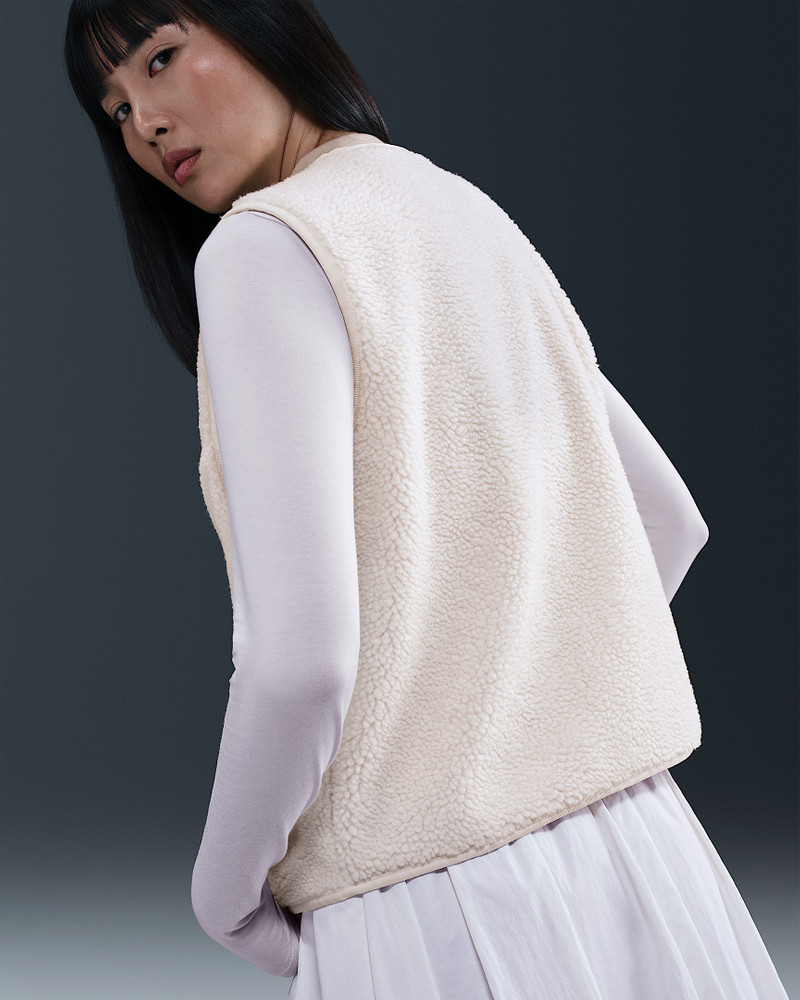 Nike Nike Sportswear Women's High-Pile Fleece Vest outlook