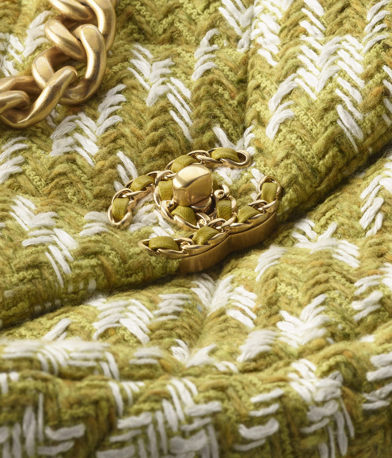 CHANEL 19 Large Handbag 4