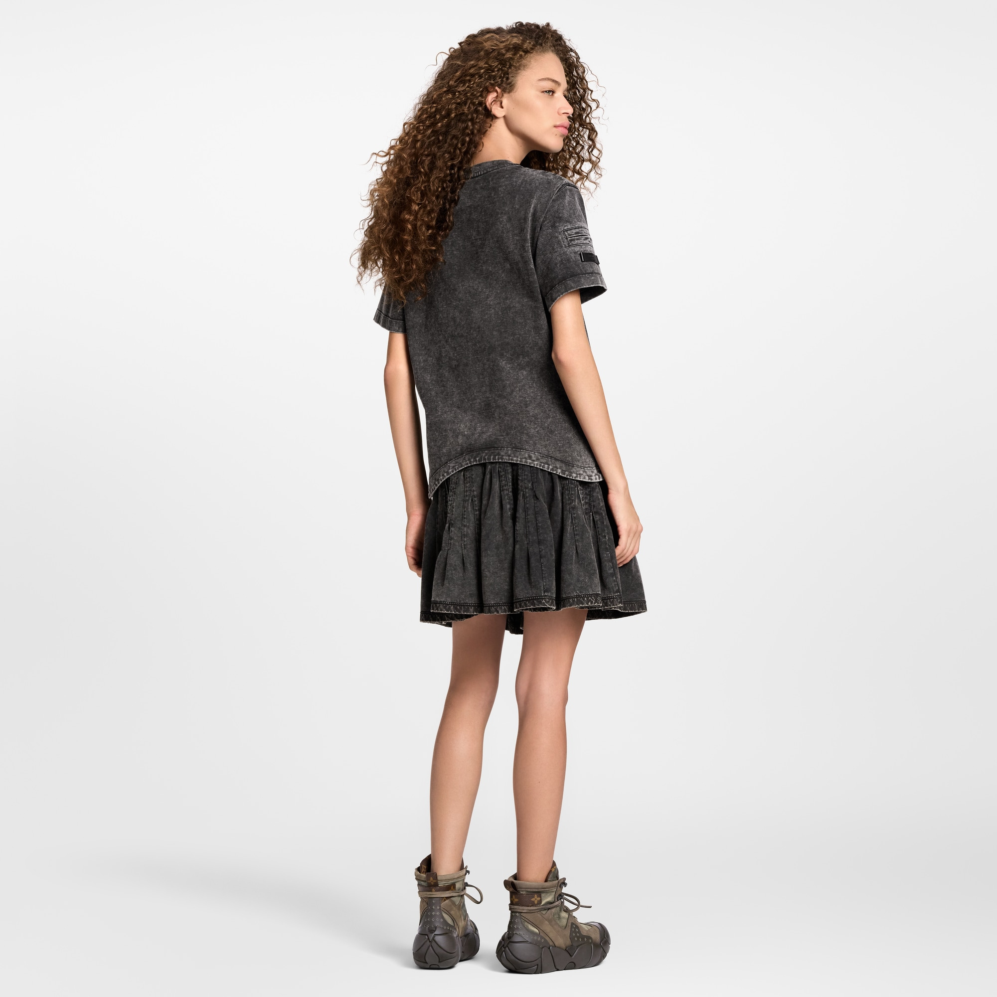 Curve Hem T-Shirt - 5
