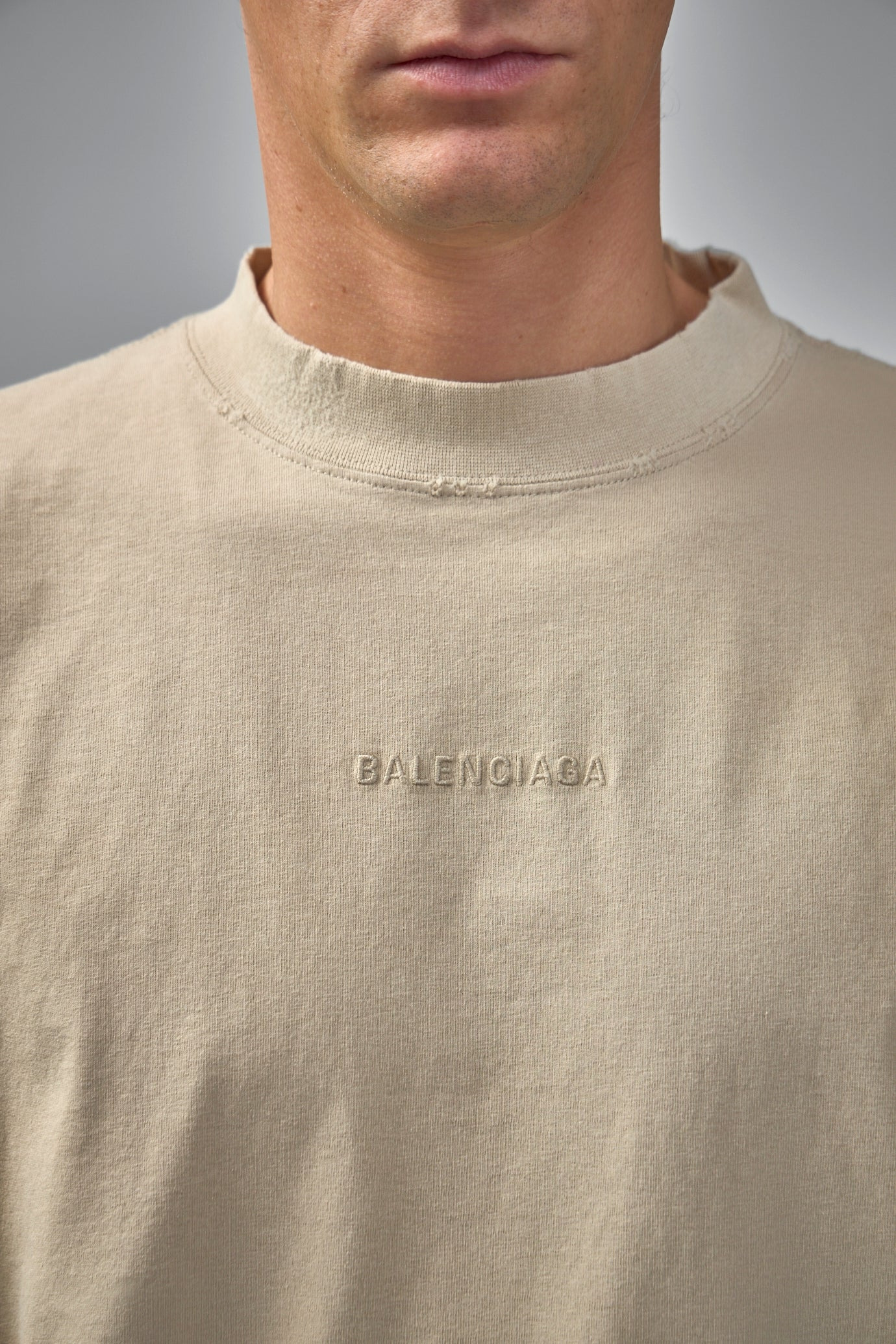 Medium Fit T-Shirt - 5