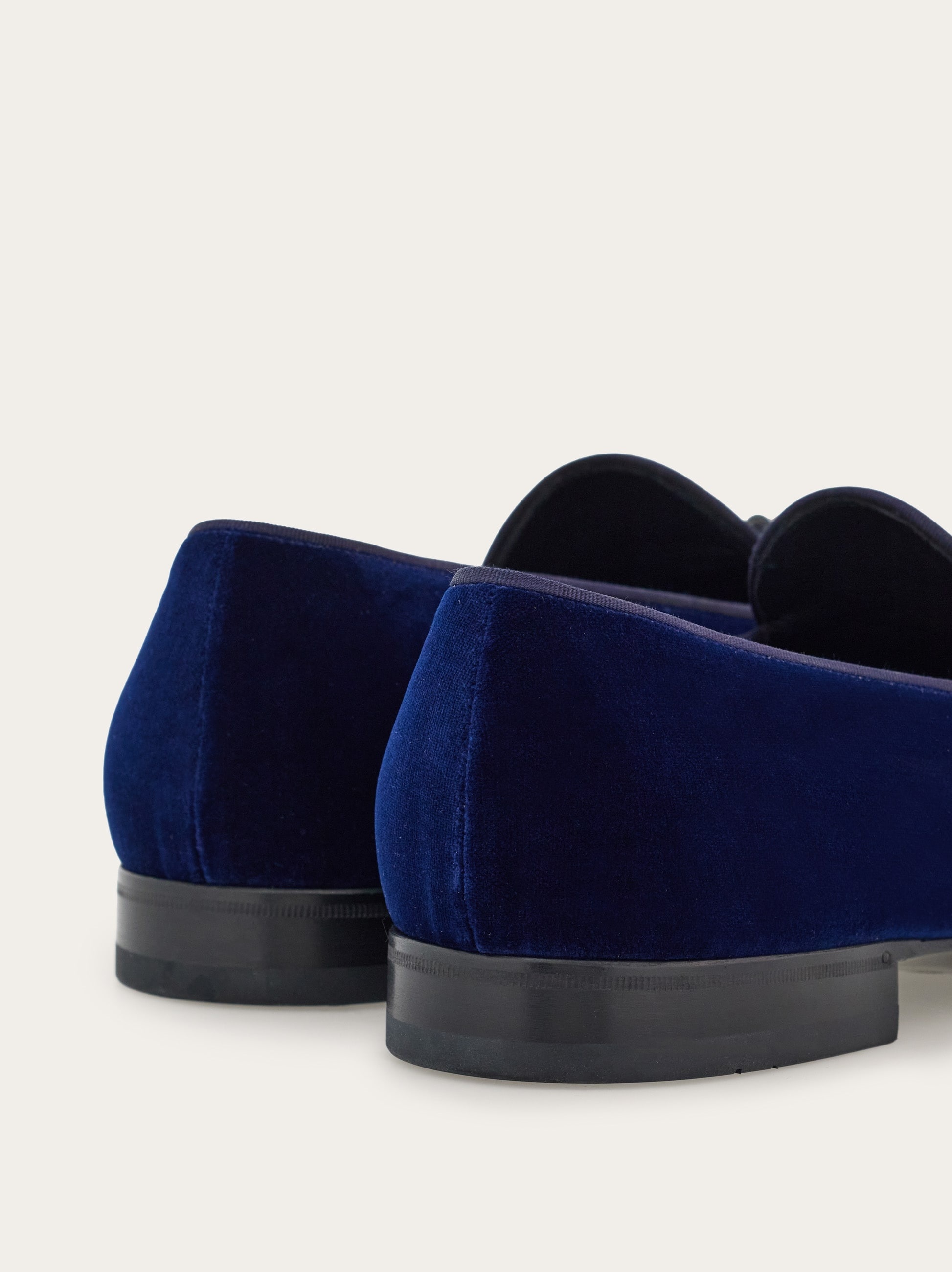 Loafer with tassels - 3