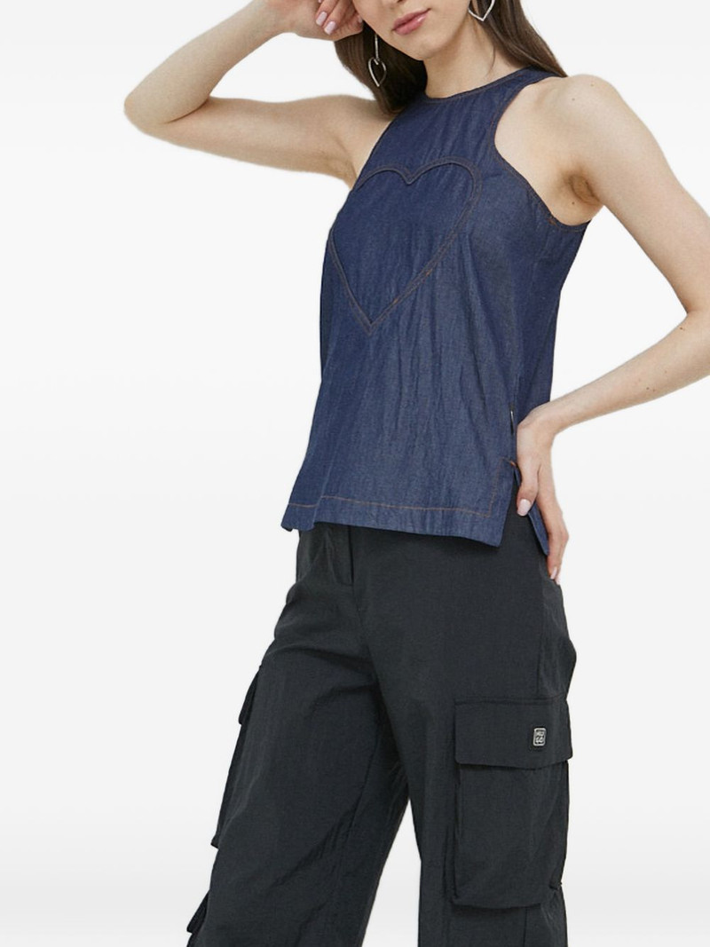 heart-motif top 1