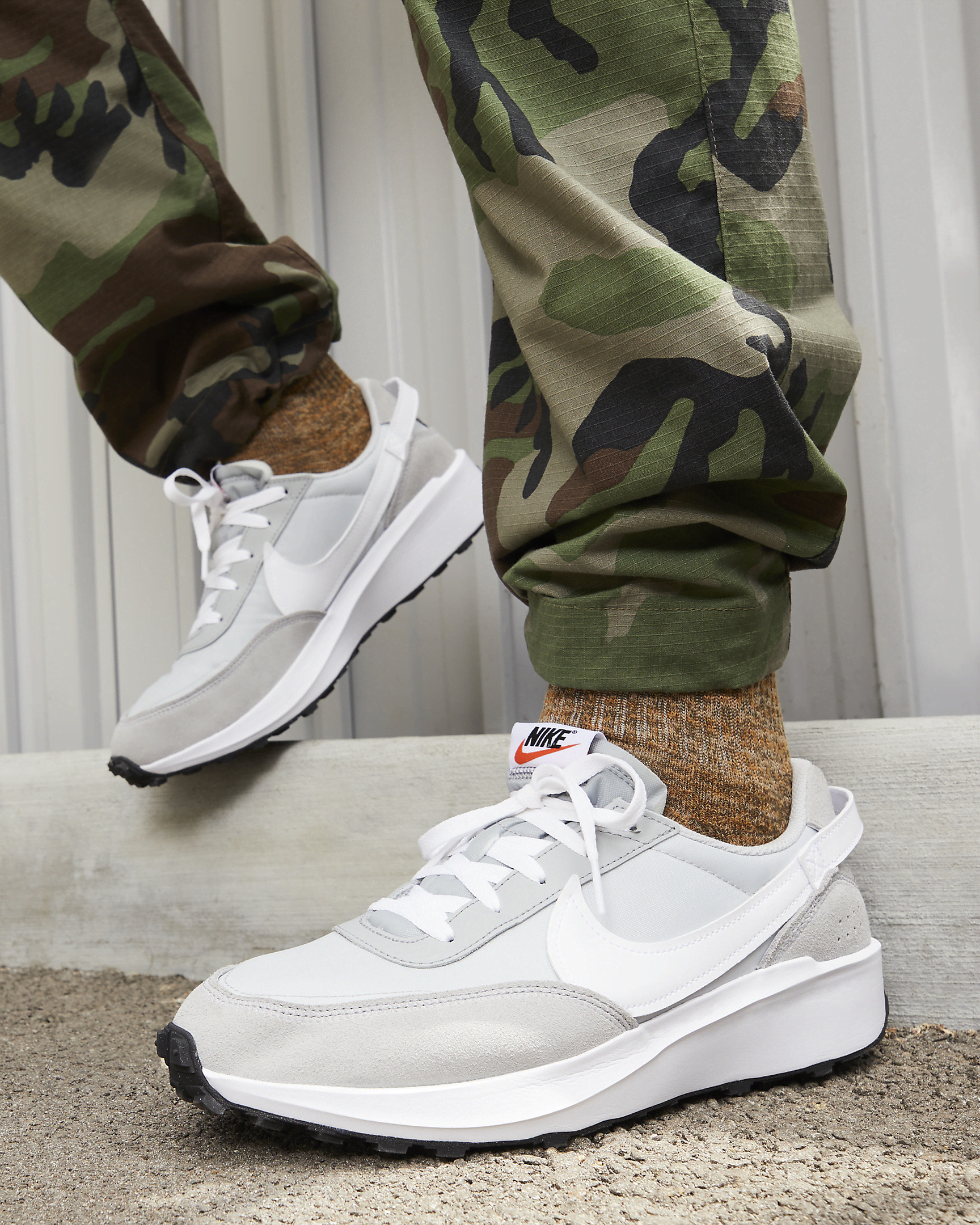 Nike Waffle Debut Men's Shoes - 2
