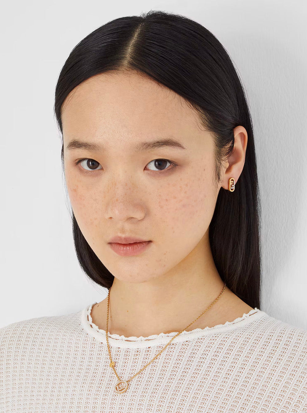 Fendi Women Gold-Colored Necklace With Round F Pendant And Lobster Clasp In Bronze Woman - 3