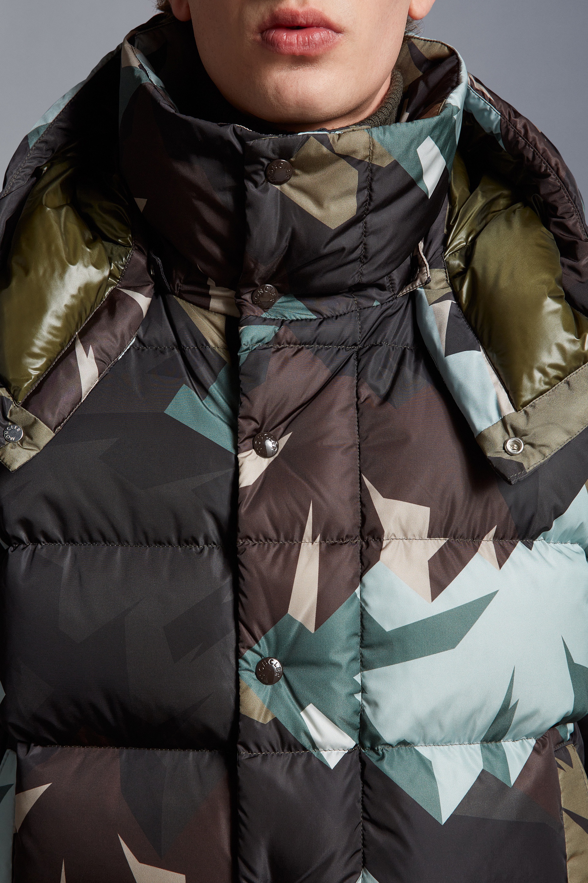 Moncler Mosa Short Down Jacket | REVERSIBLE