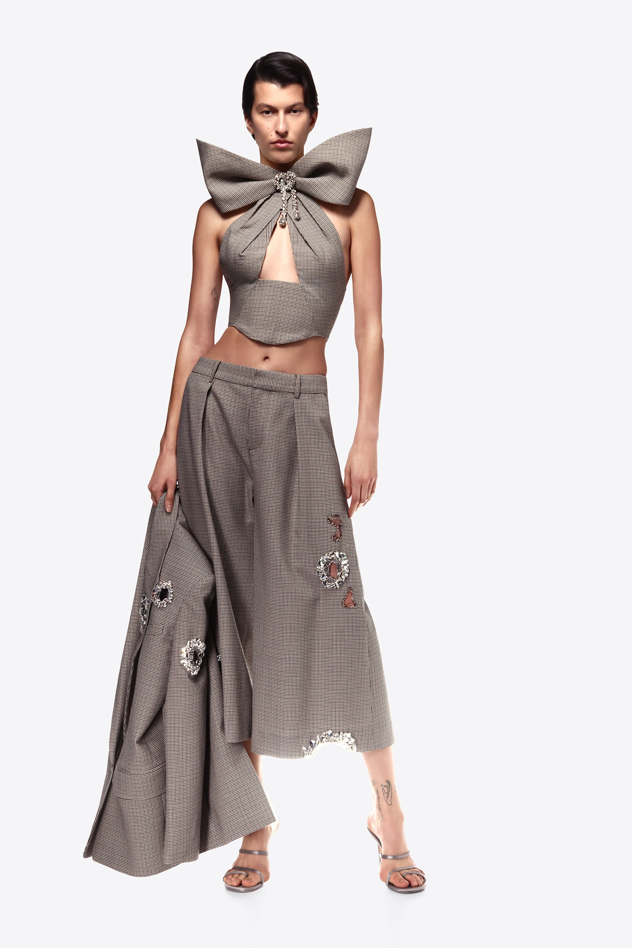 DISTRESSED CRYSTAL BOW HALTER TOP - 2