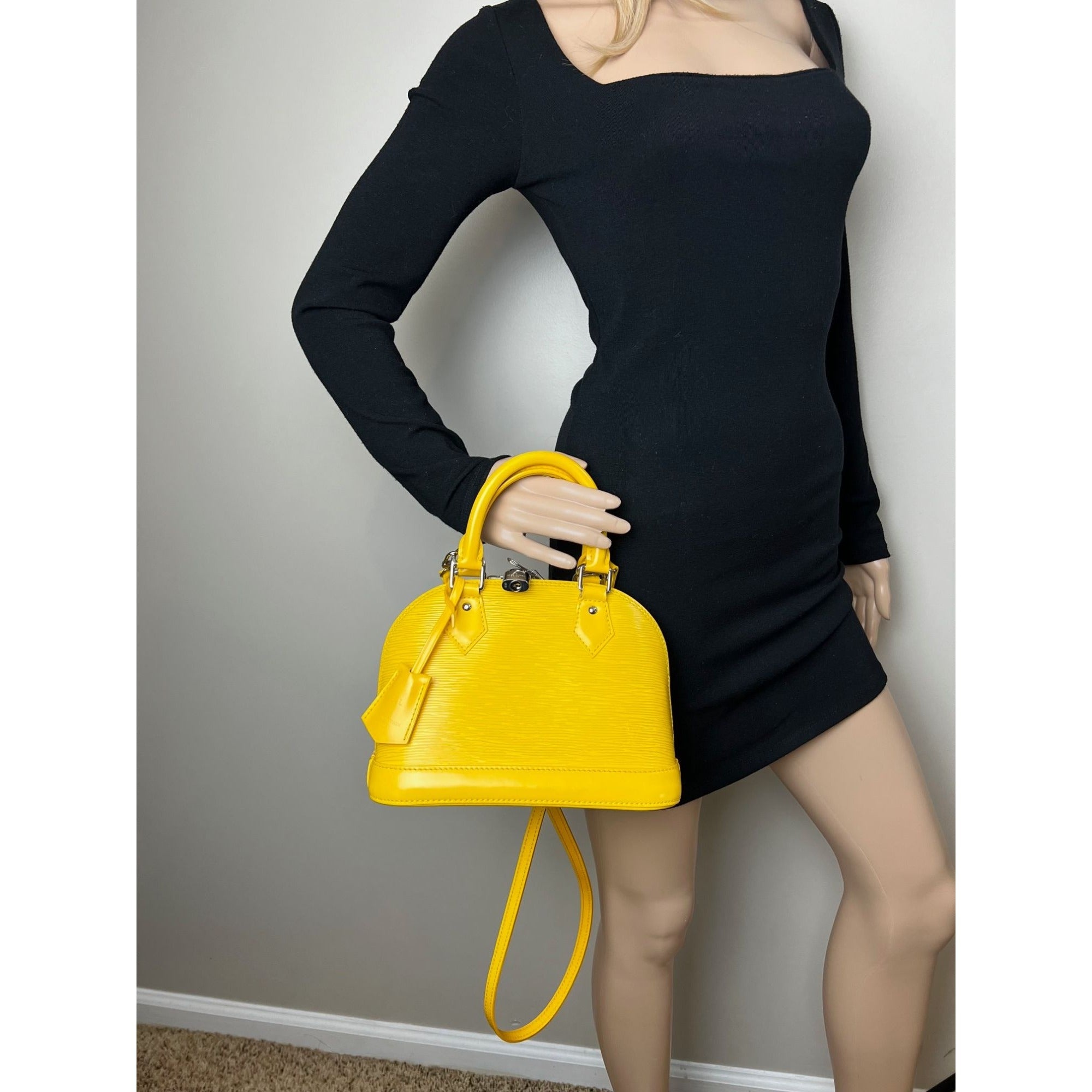 LOUIS VUITTON Alma BB Epi Leather Shoulder Bag - 6
