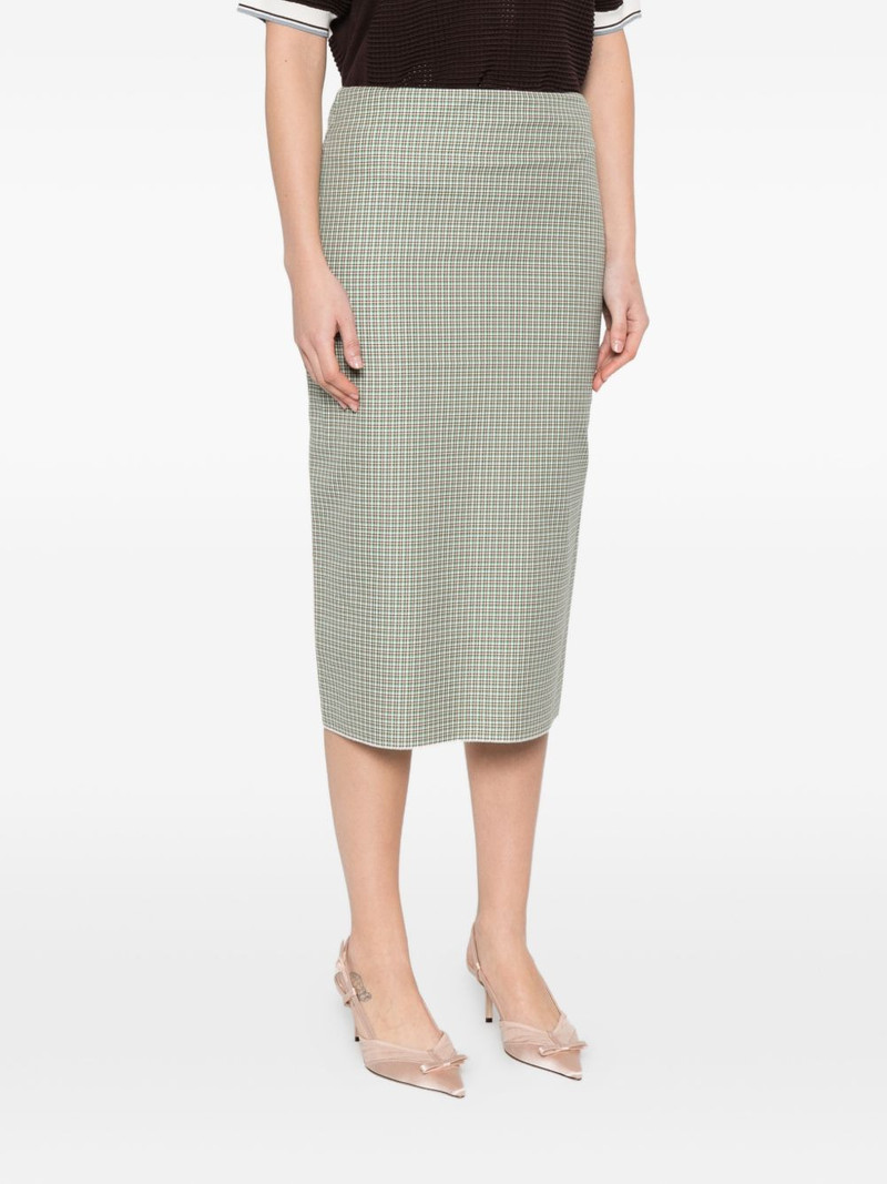 check-pattern skirt 3