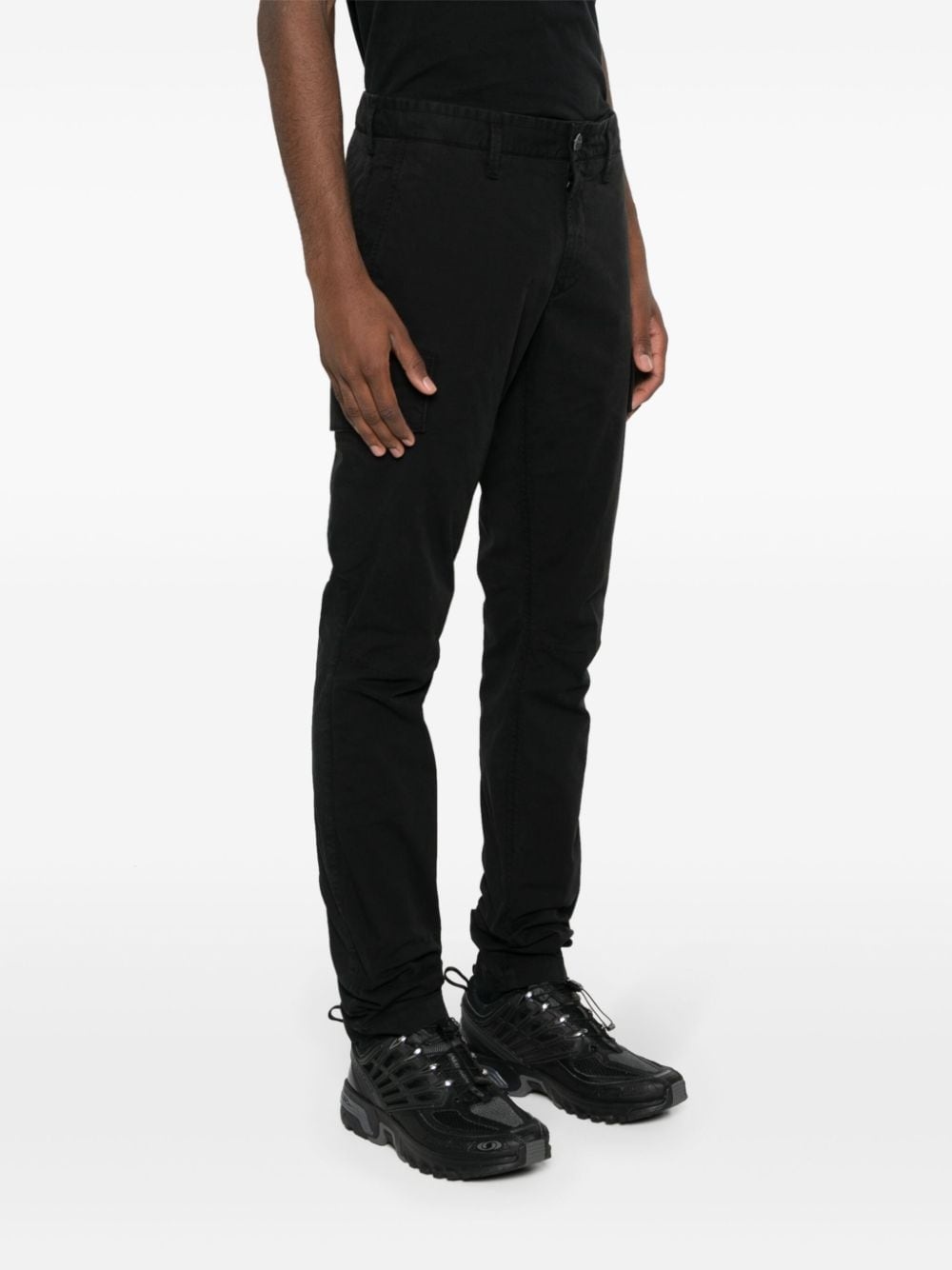 Compass-badge tapered trousers - 3