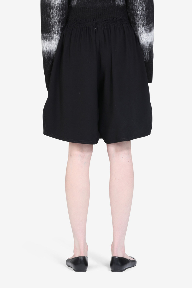 N°21 PLEATED SHORTS outlook