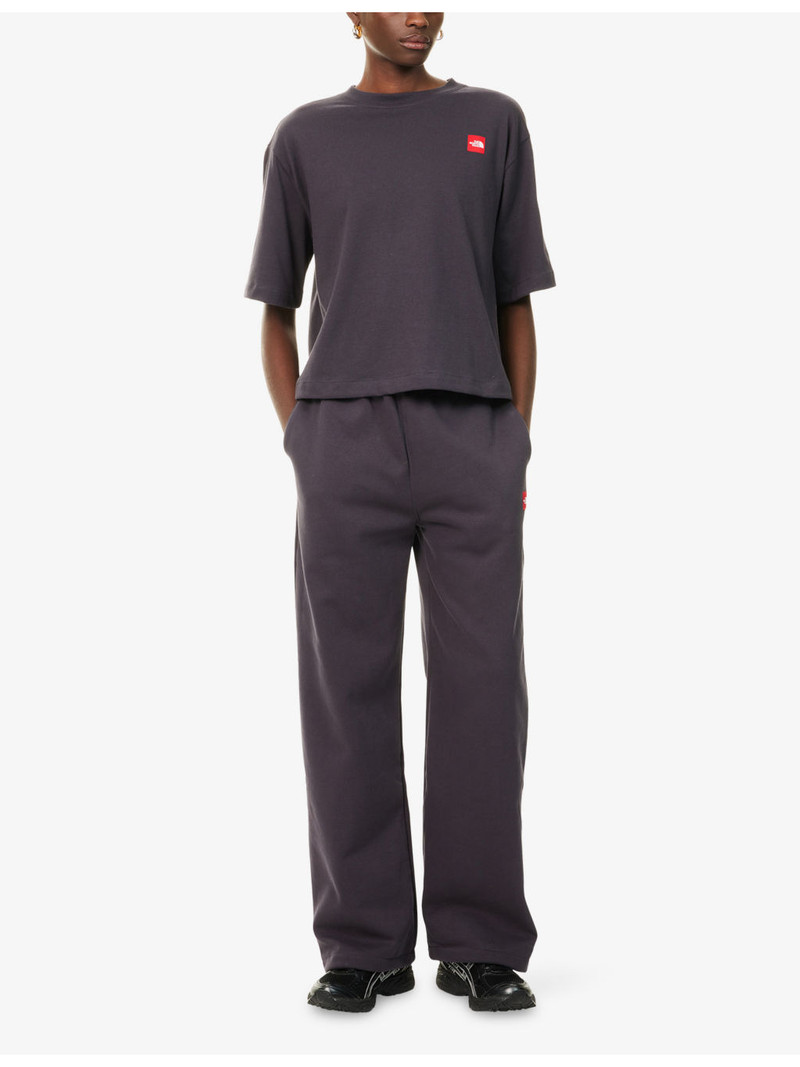 The North Face Cropped Brand-Patch Cotton-Jersey T-Shirt outlook