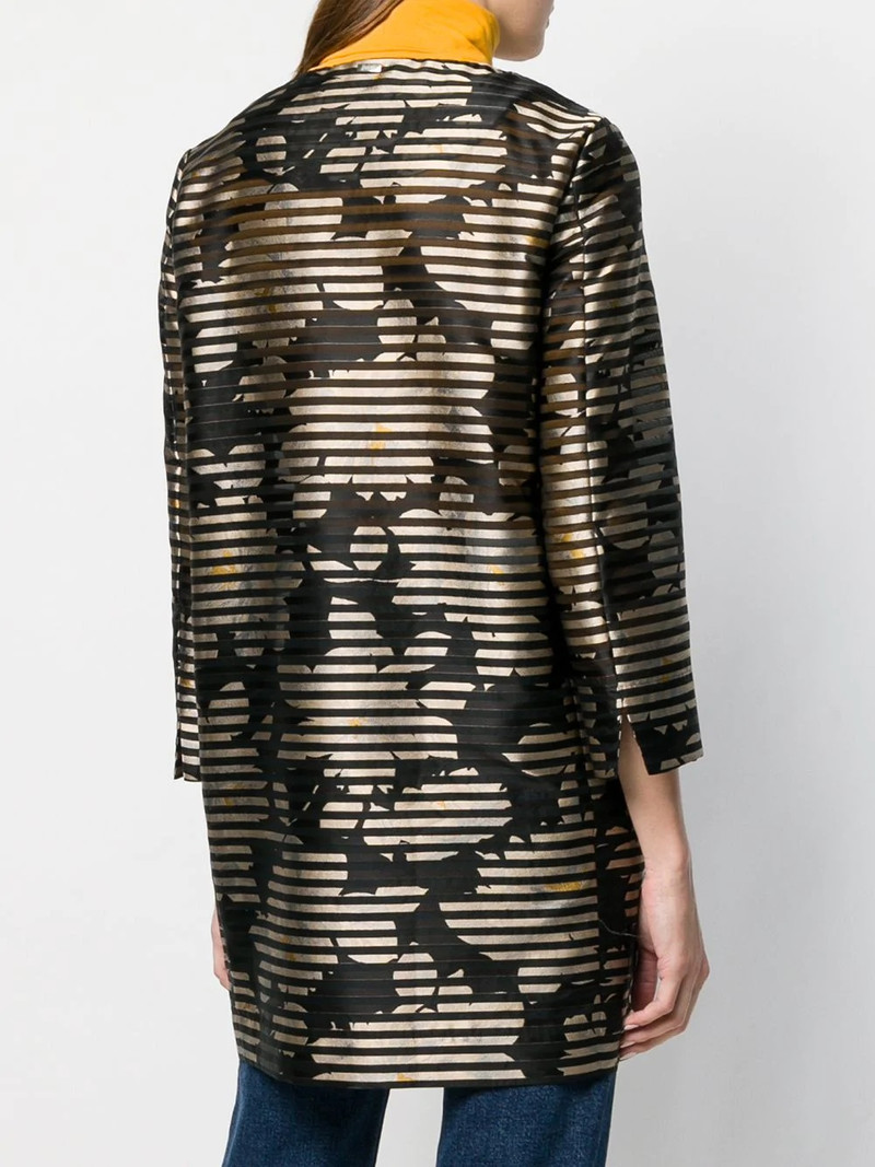 black and gold zipped jacket 4