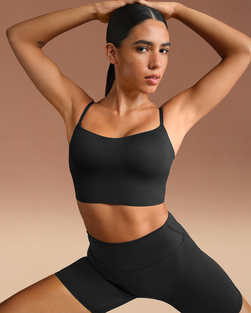 NikeSKIMS Matte Women's Cami Longline Bra 3