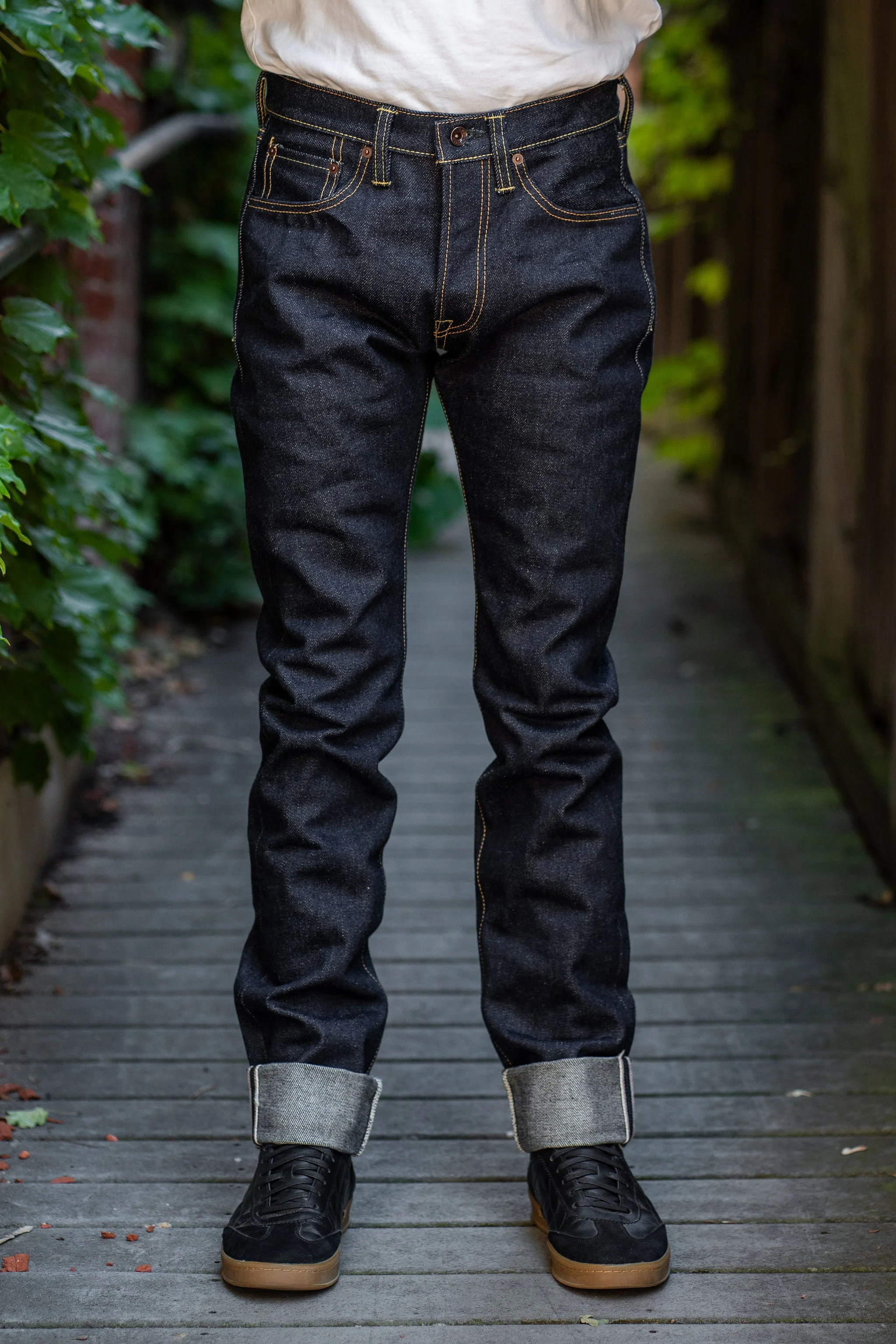 IRON HEART IH-555S-UHR 21/23OZ ULTRA HEAVY RAW SELVEDGE DENIM SUPER SLIM CUT JEANS - INDIGO - 1