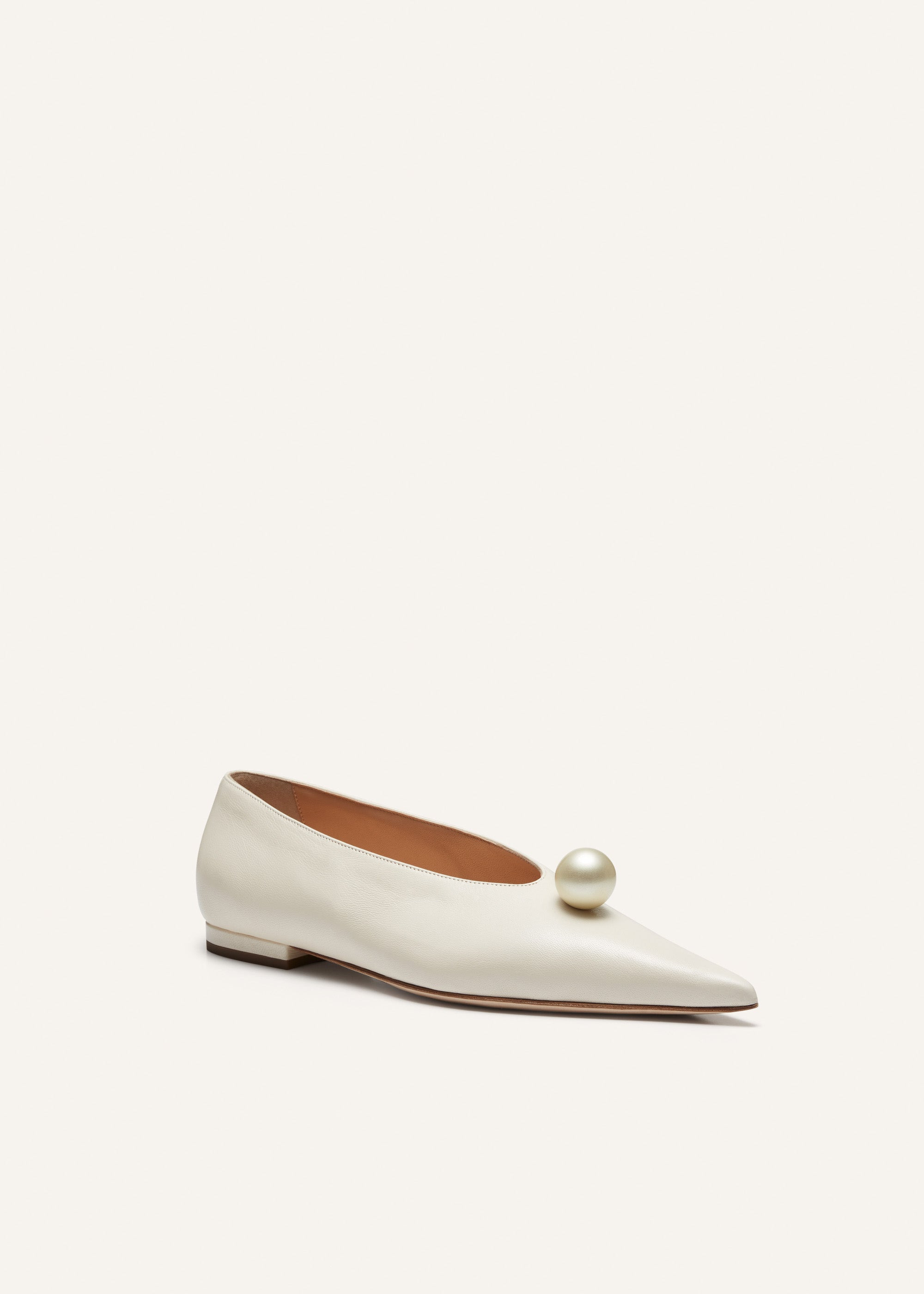 Pointed pearl ballet flats in cream leather - 2