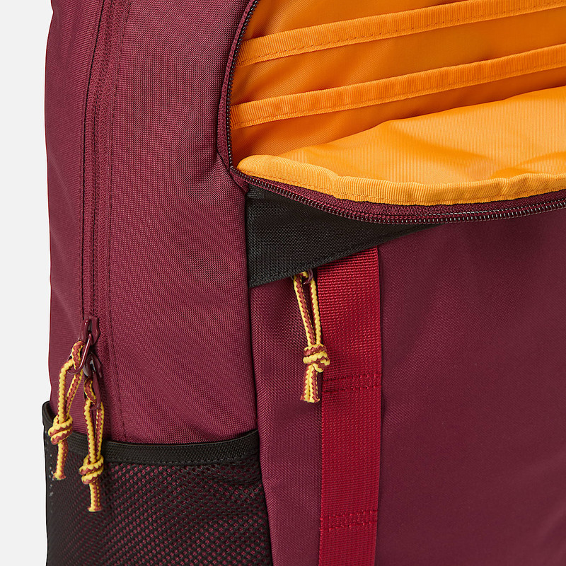 Calverton 26-Liter Backpack 4