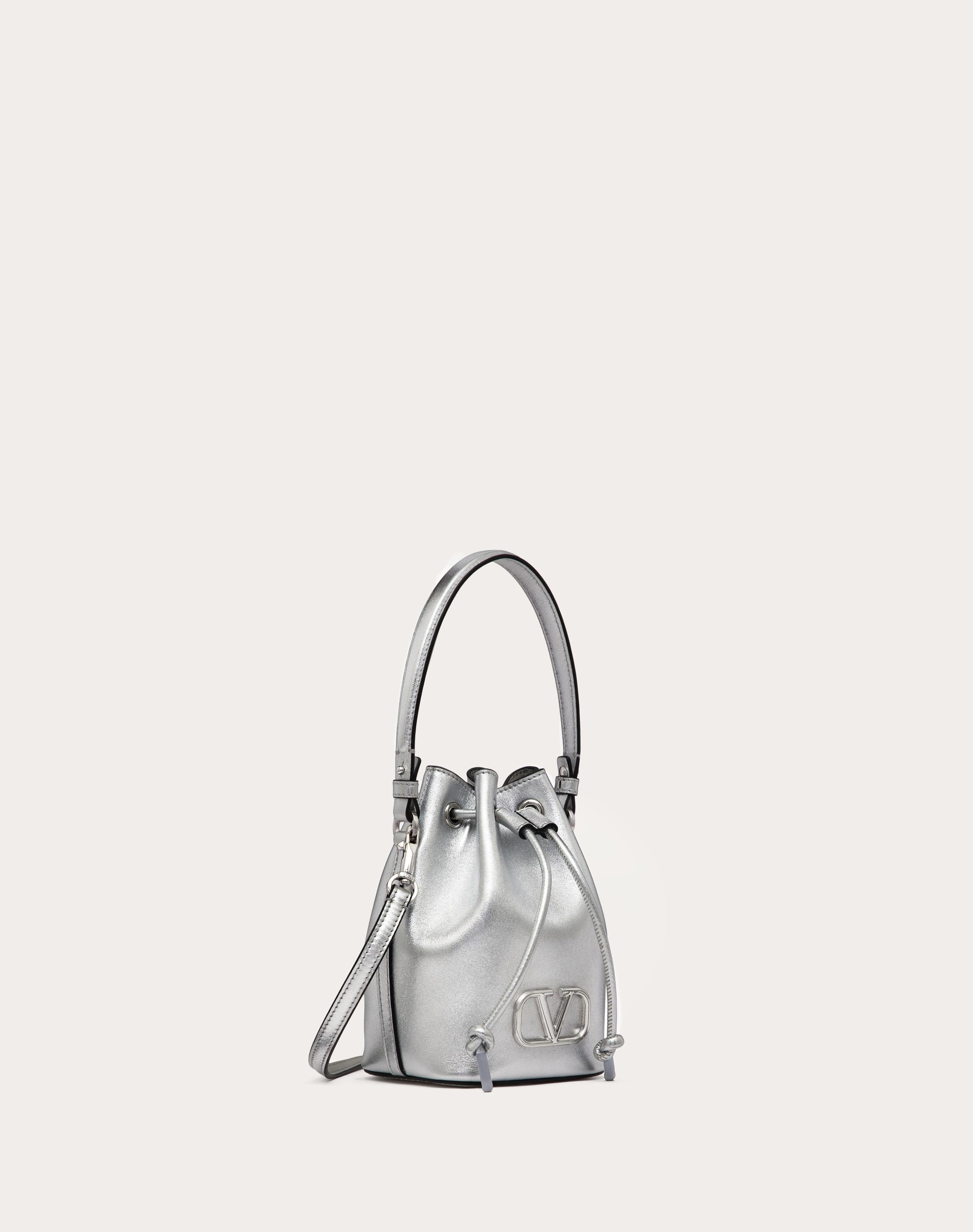 MINI VLOGO SIGNATURE BUCKET BAG IN METALLIC NAPPA LEATHER - 2
