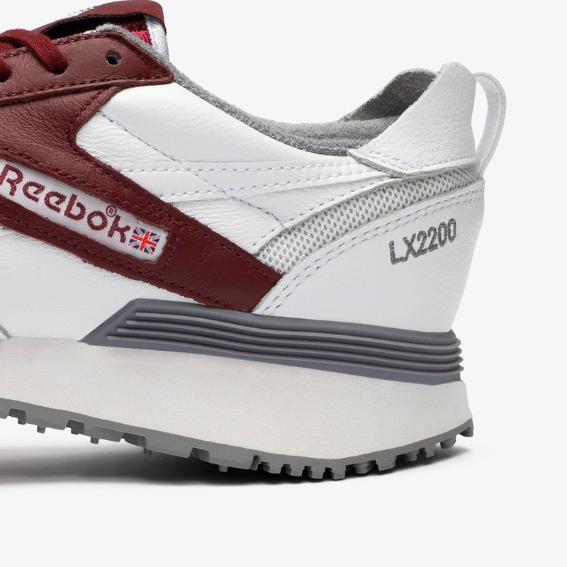 LX 2200 8